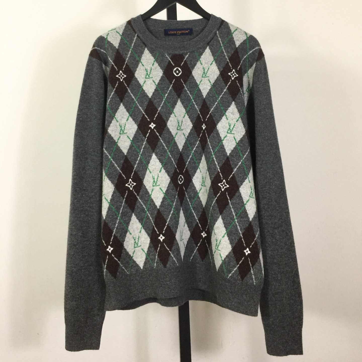 Louis Vuitton Argyle Crewneck    1AIMCJ - FashionPlug