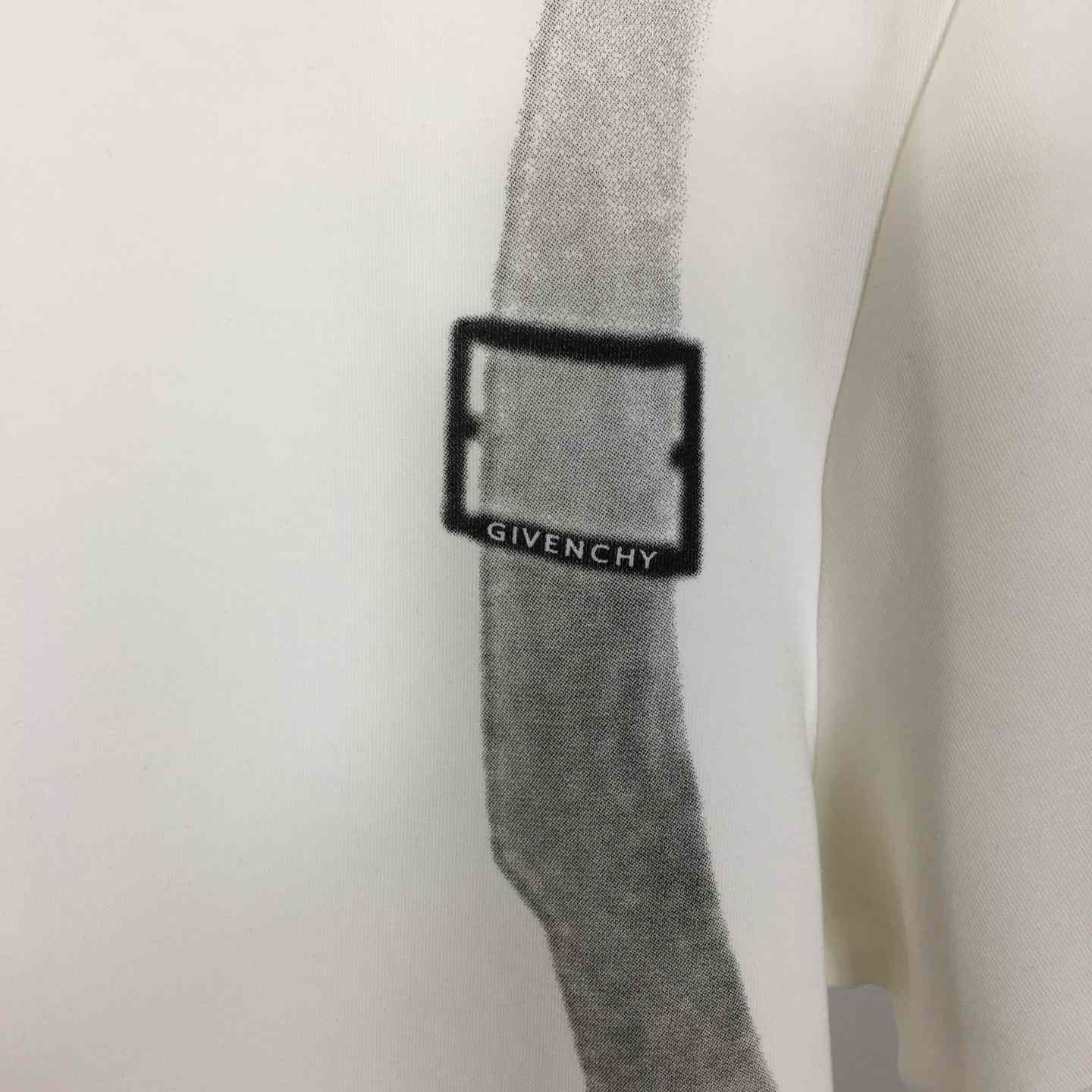Givenchy T-shirt In Cotton - FashionPlug