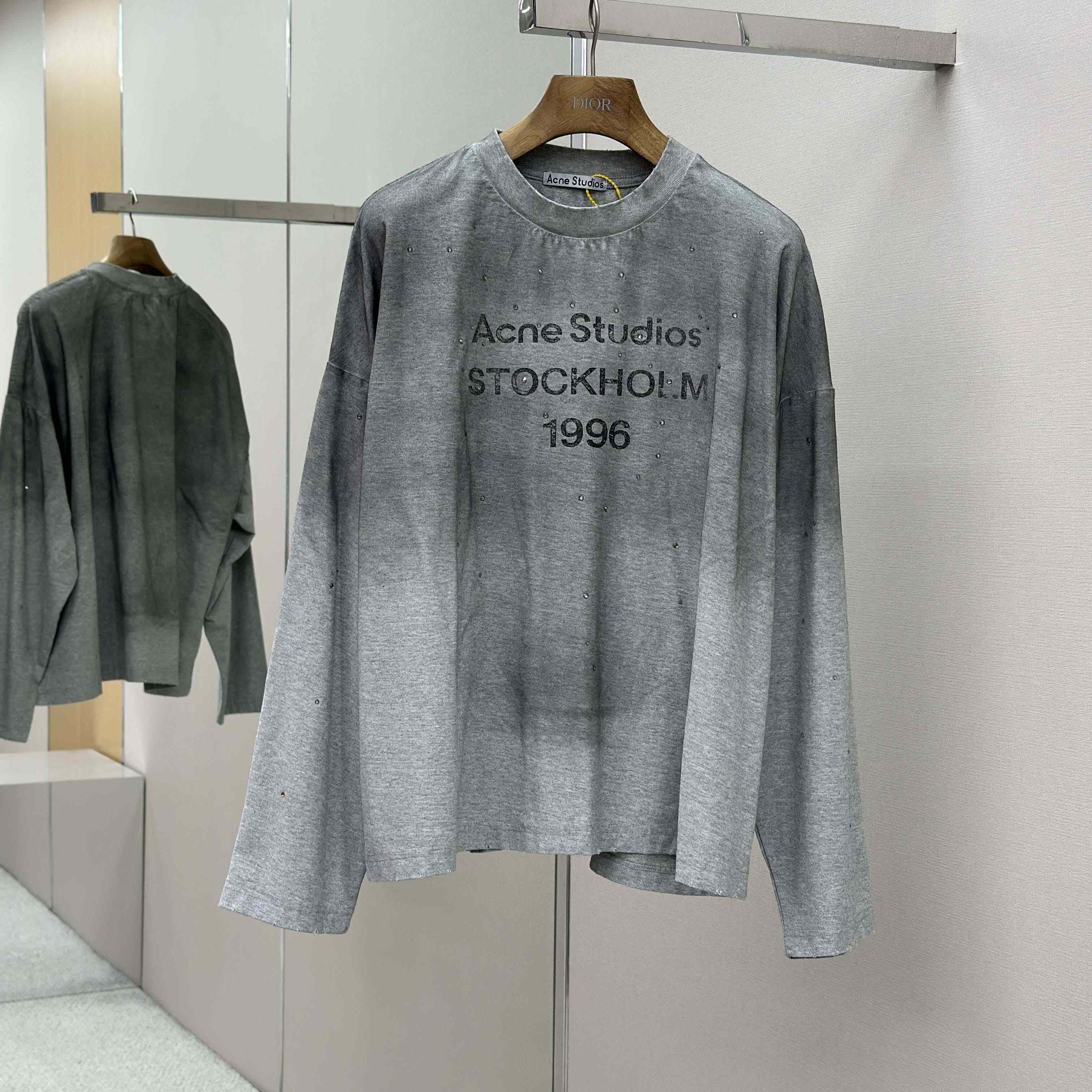 Acne Studios Logo T-shirt - Relaxed Fit - FashionPlug