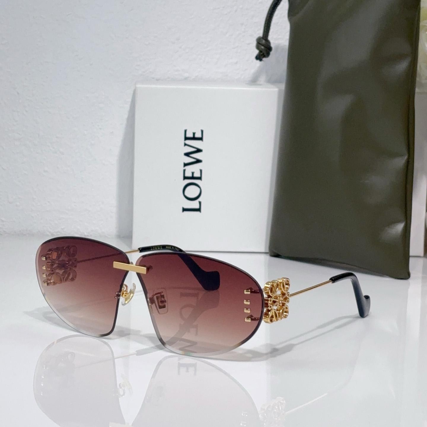 Loewe LW40048U Sunglasses  - FashionPlug