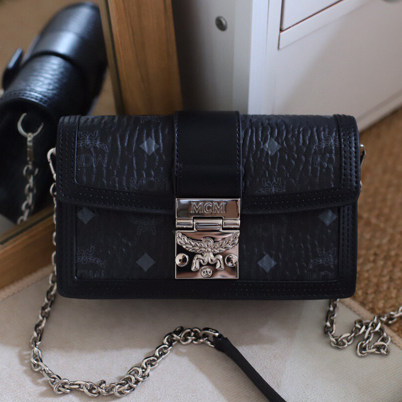 MCM Tracy Crossbody In Visetos （11x 18.5 x 5cm） - FashionPlug