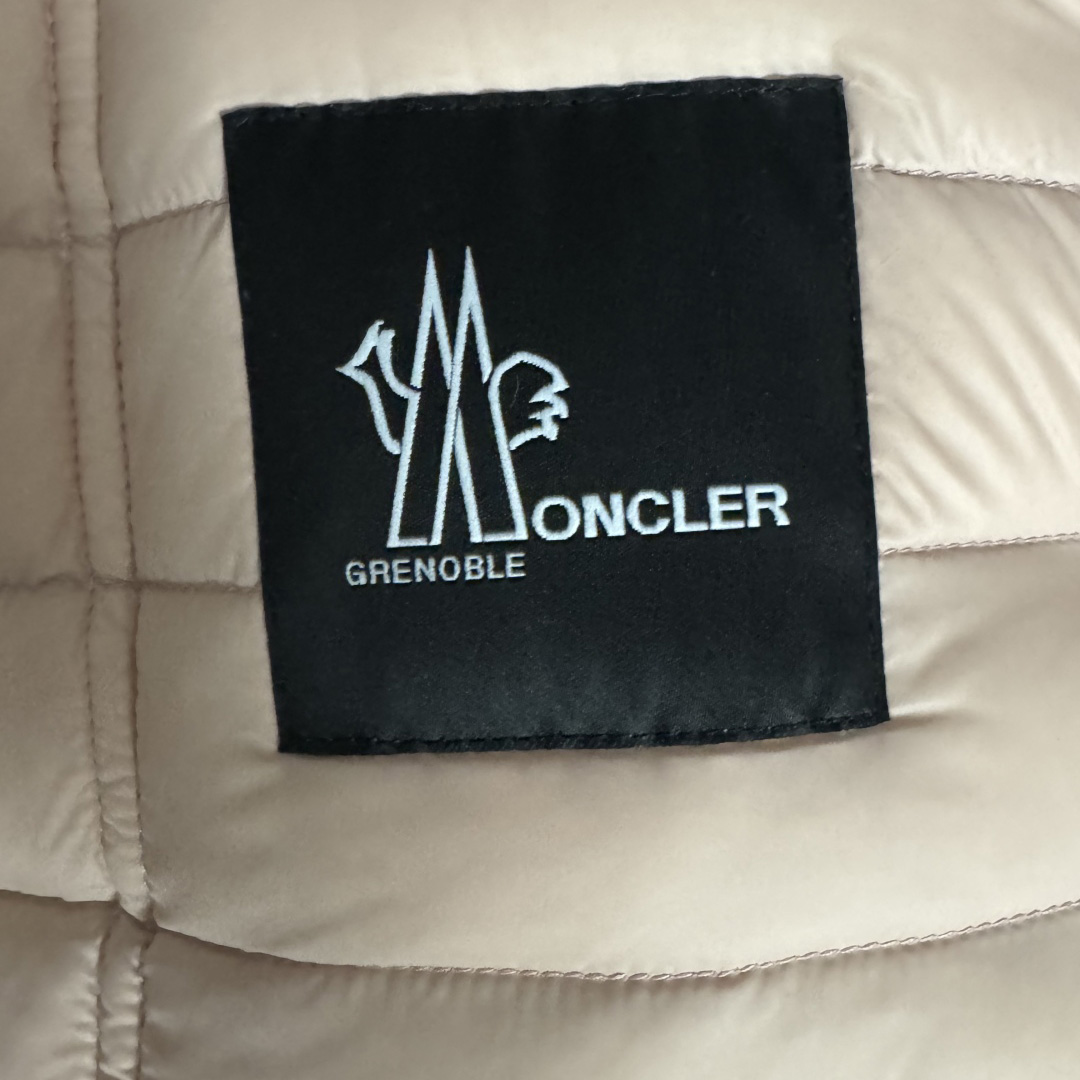 Moncler Grenoble Quilted Puffer Jacket   2519 - FashionPlug