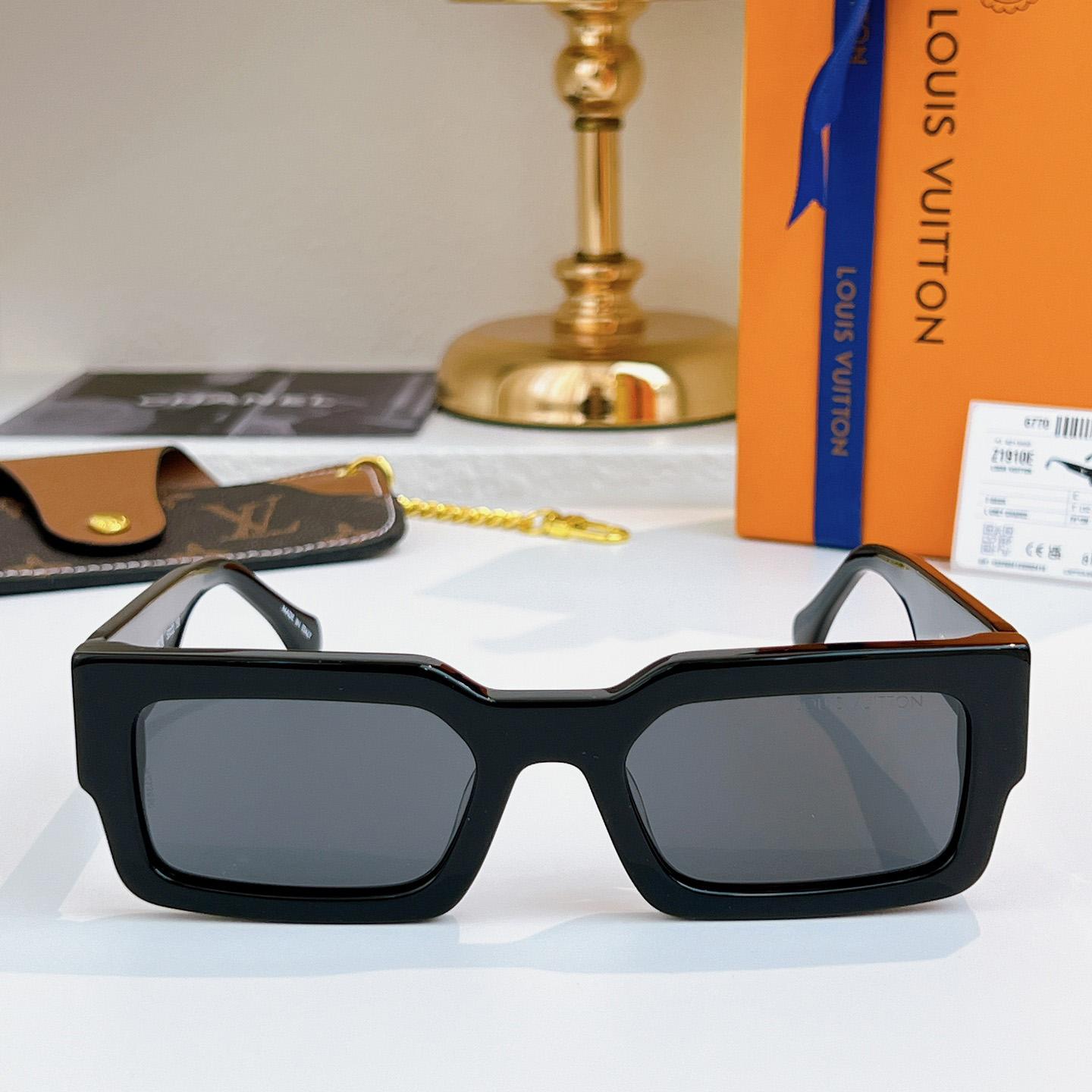 Louis Vuitton LV Clash Low Square Sunglasses   Z2864E - FashionPlug