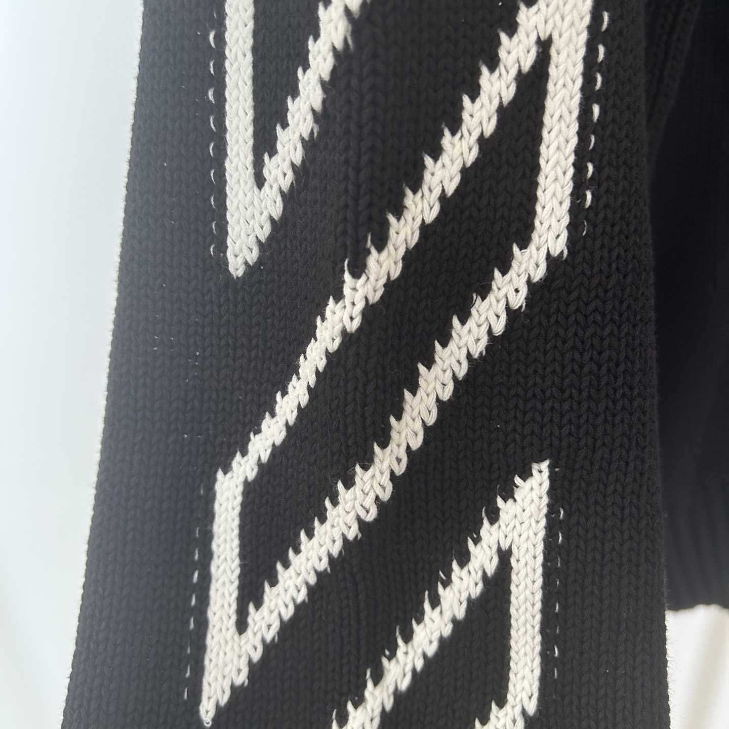 Off-White Diag Outline Knit Crewneck 'Black/White' - FashionPlug