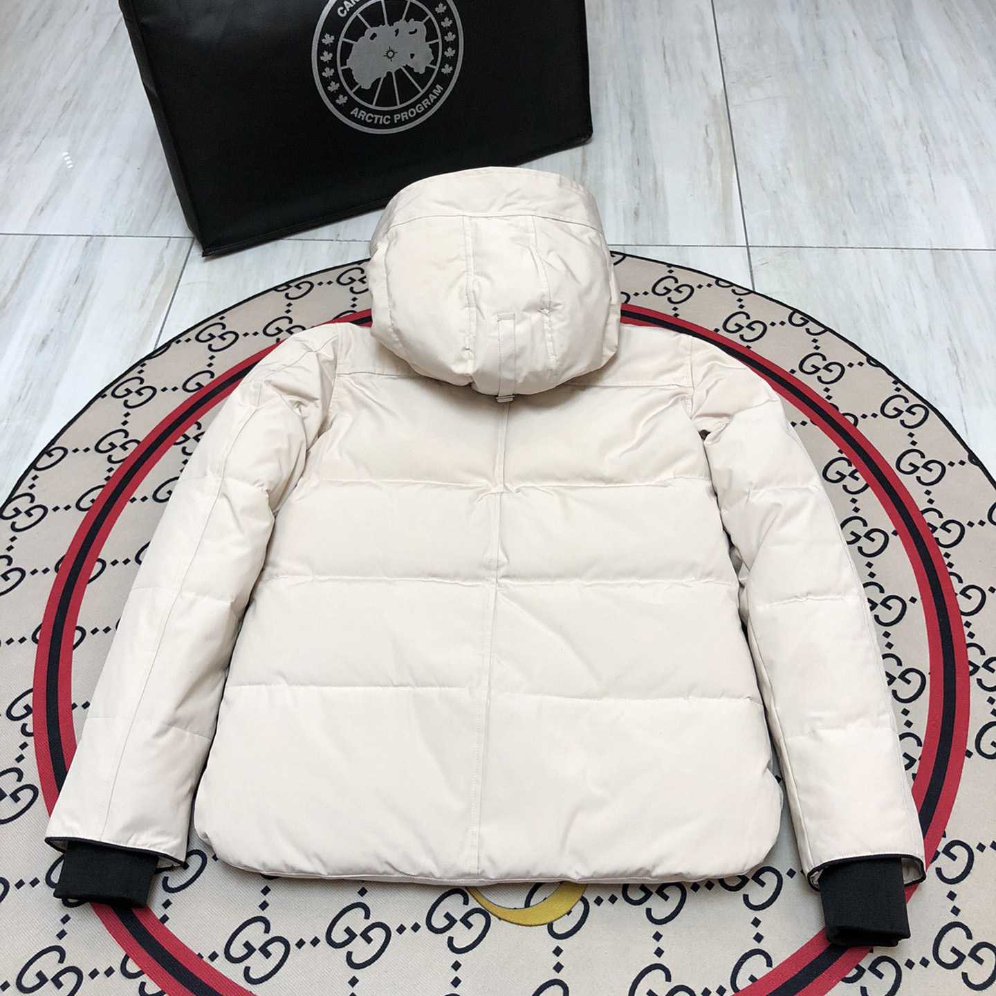 Canada Goose Parka - FashionPlug