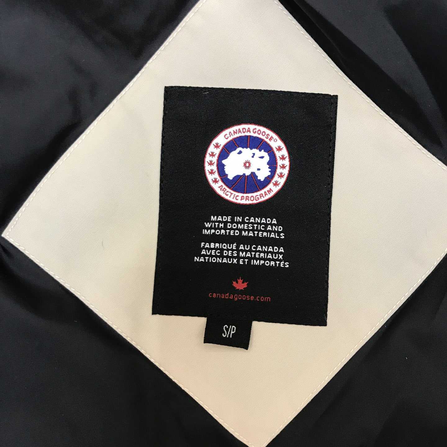 Canada Goose Parka - FashionPlug
