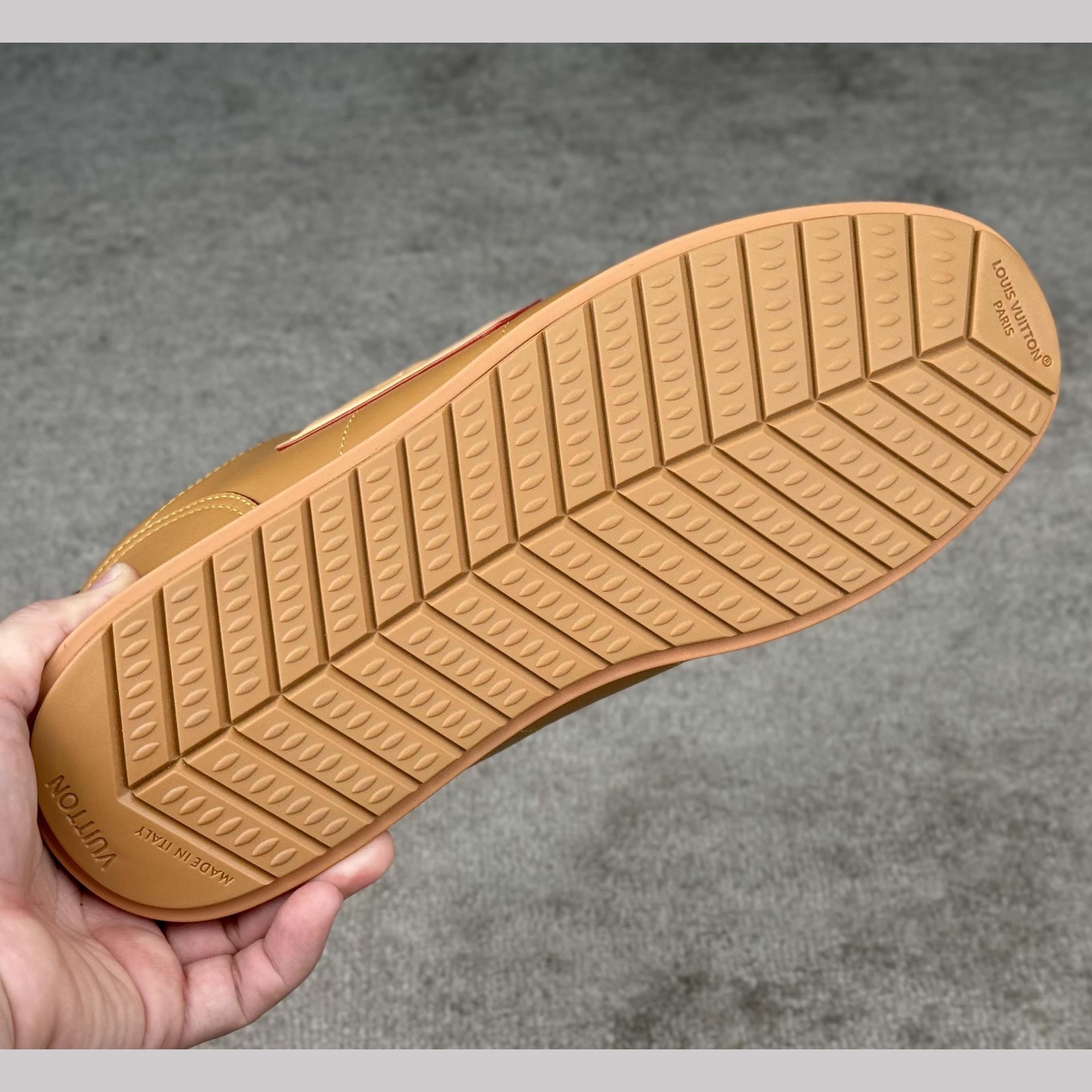 Louis Vuitton LV BUTTERSOFT Sneaker    1AIKE2 - FashionPlug