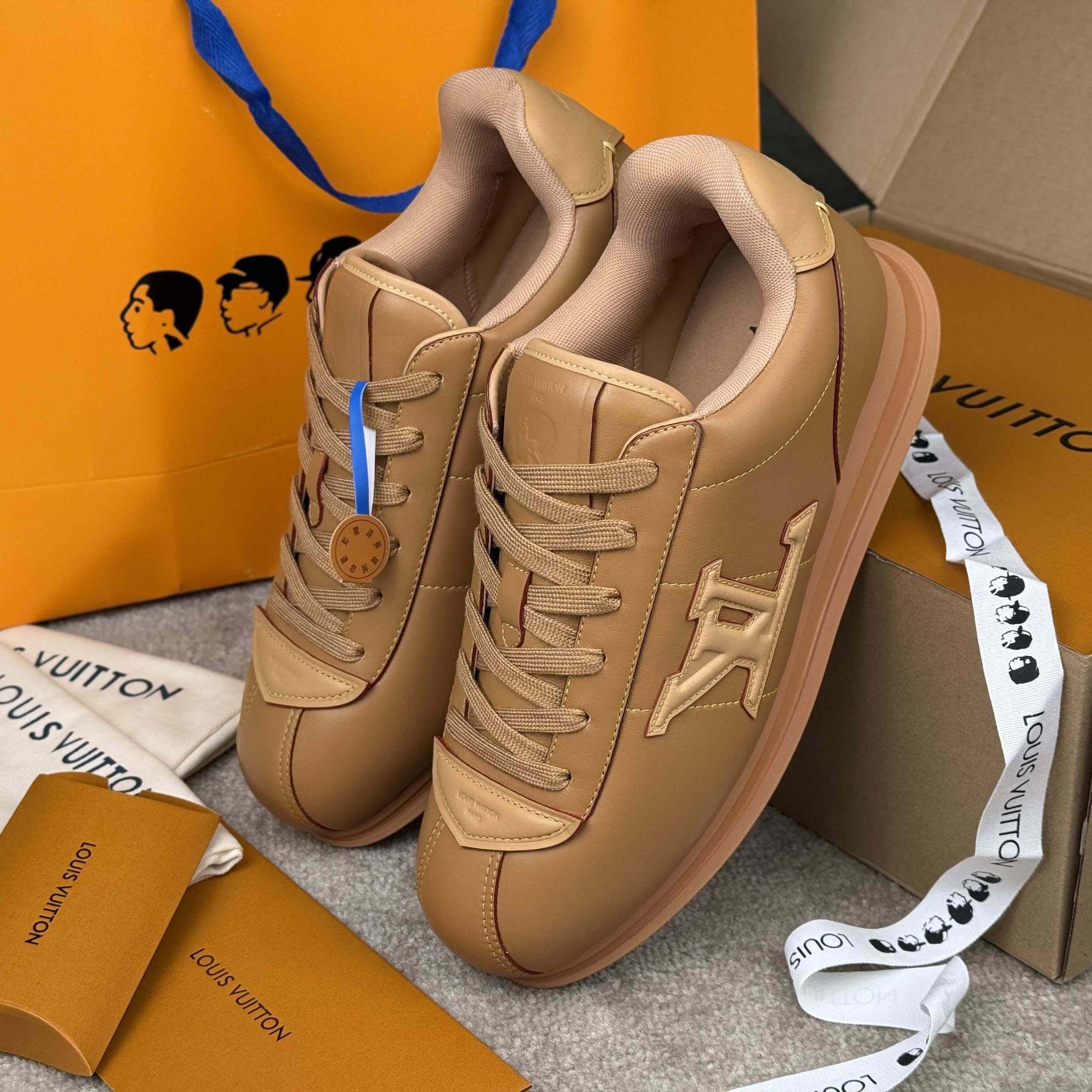 Louis Vuitton LV BUTTERSOFT Sneaker    1AIKE2 - FashionPlug