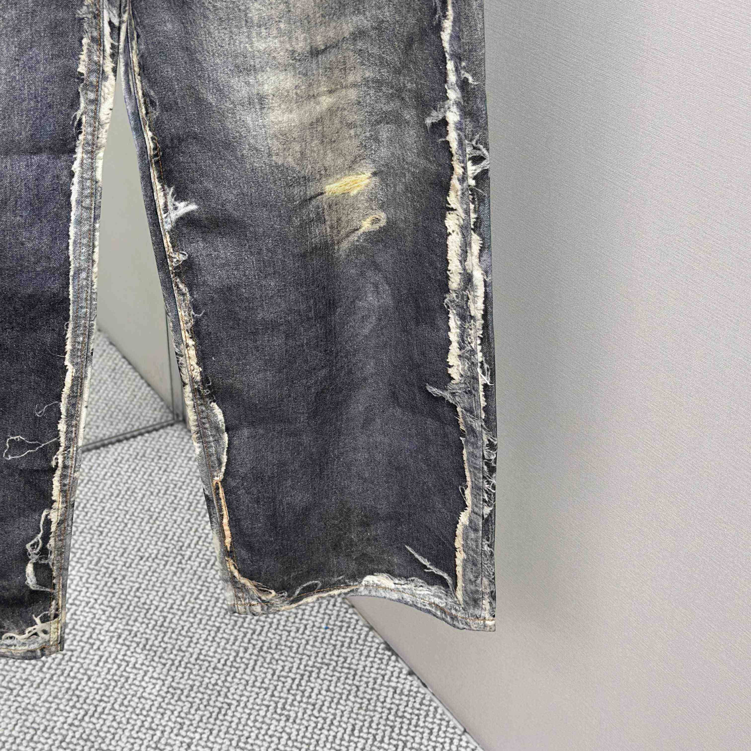 Acne Studios - Loose Fit Jeans  - FashionPlug