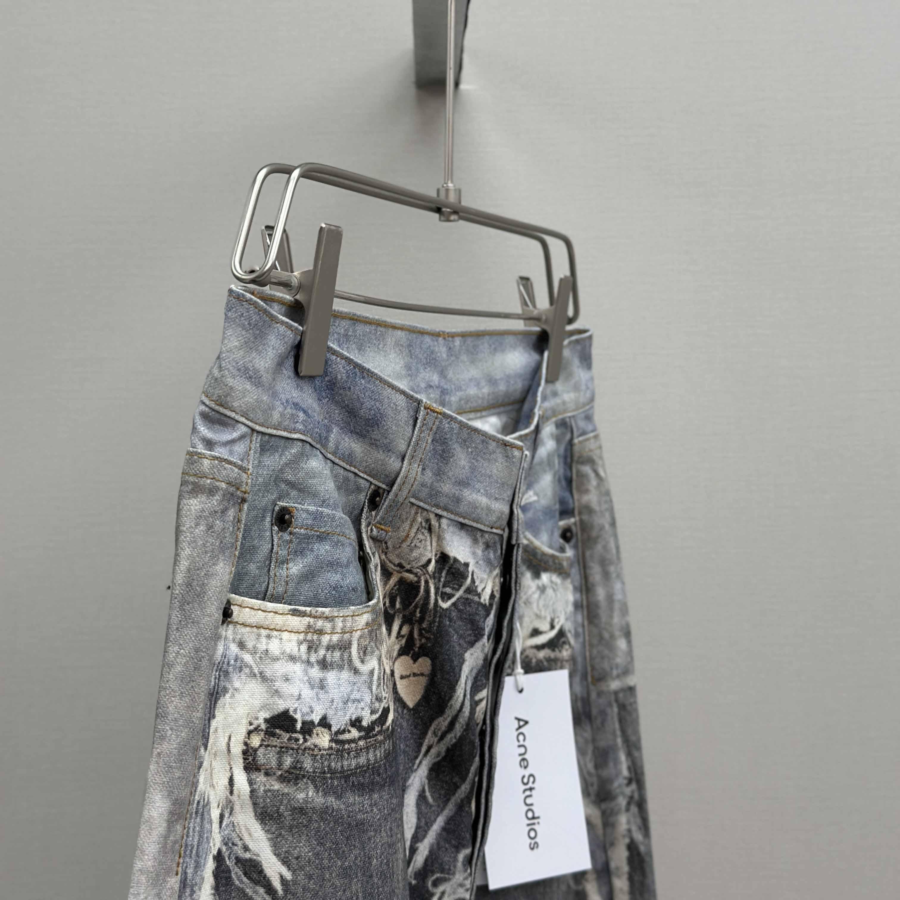 Acne Studios - Loose Fit Jeans  - FashionPlug
