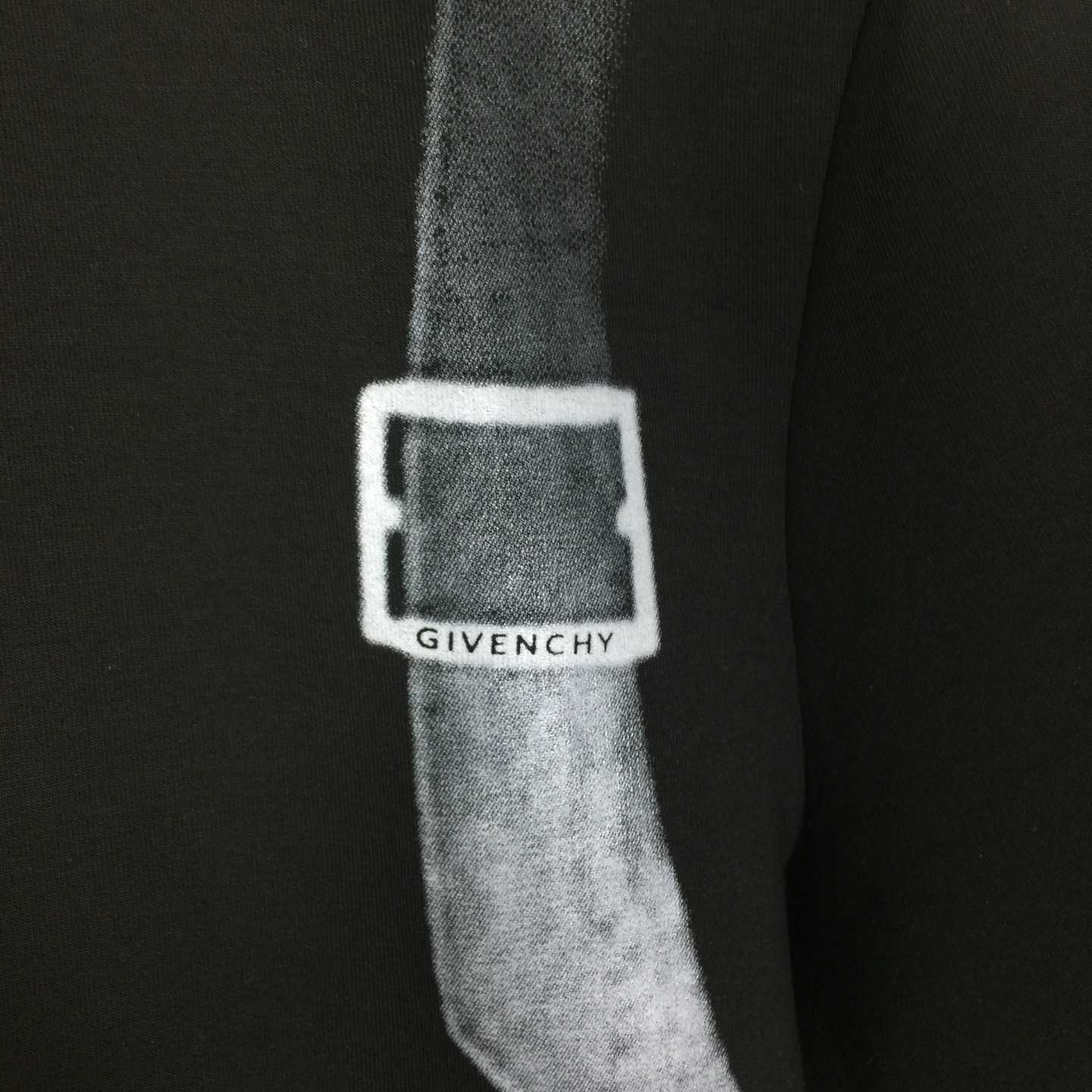 Givenchy T-shirt In Cotton - FashionPlug