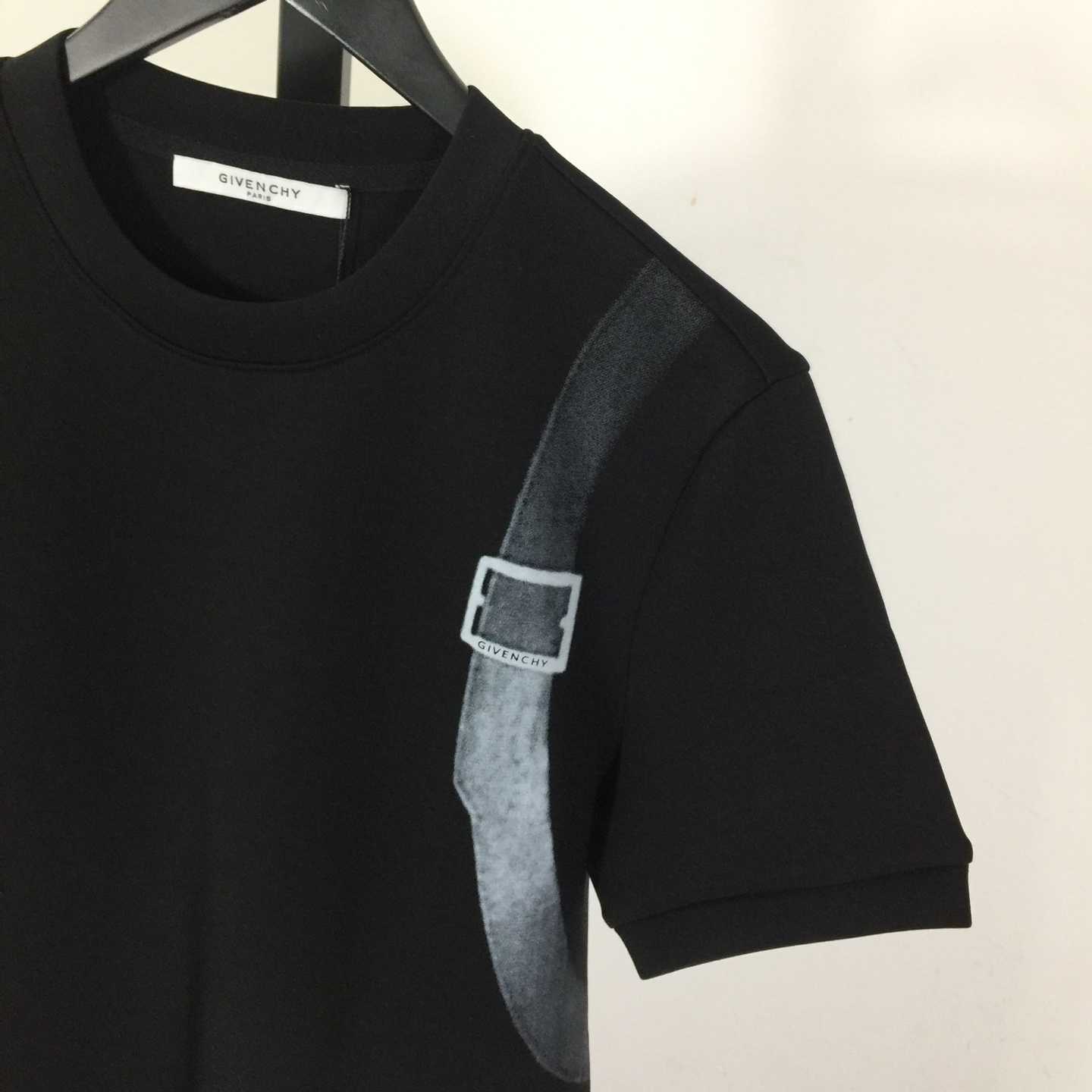 Givenchy T-shirt In Cotton - FashionPlug