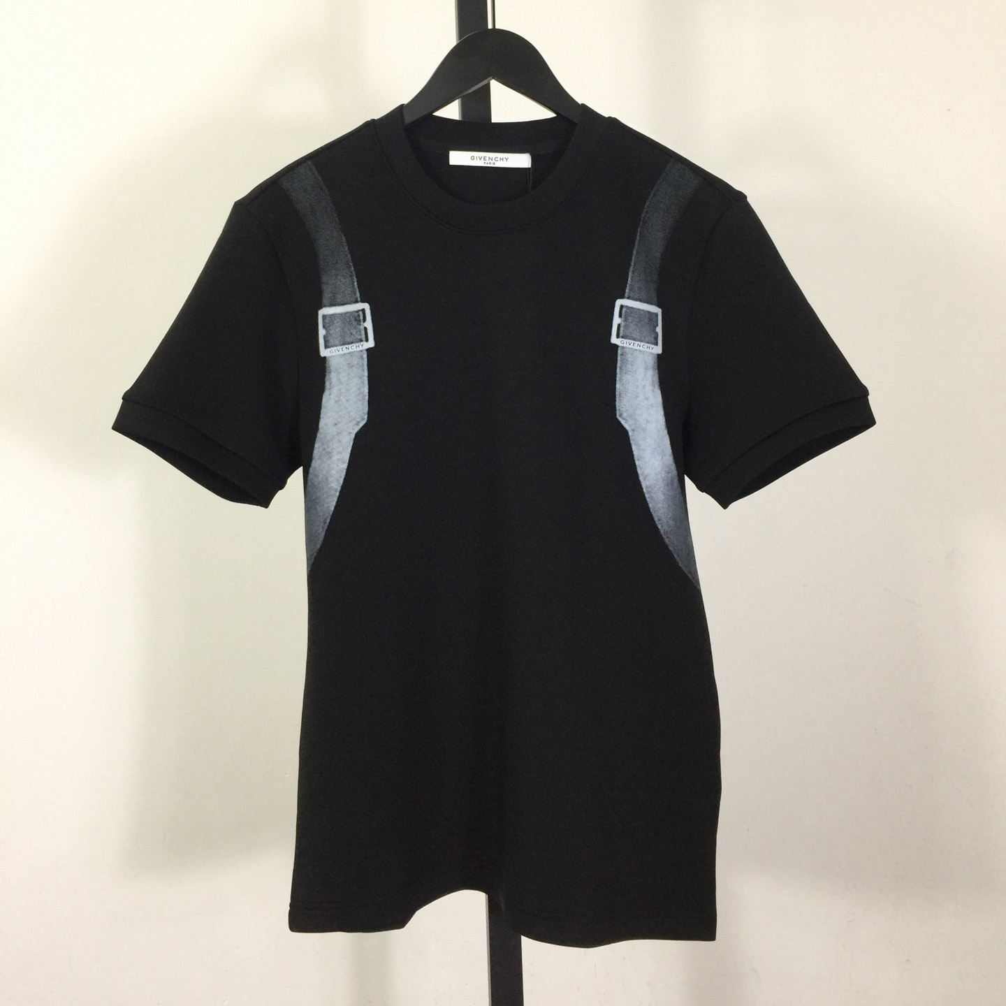 Givenchy T-shirt In Cotton - FashionPlug