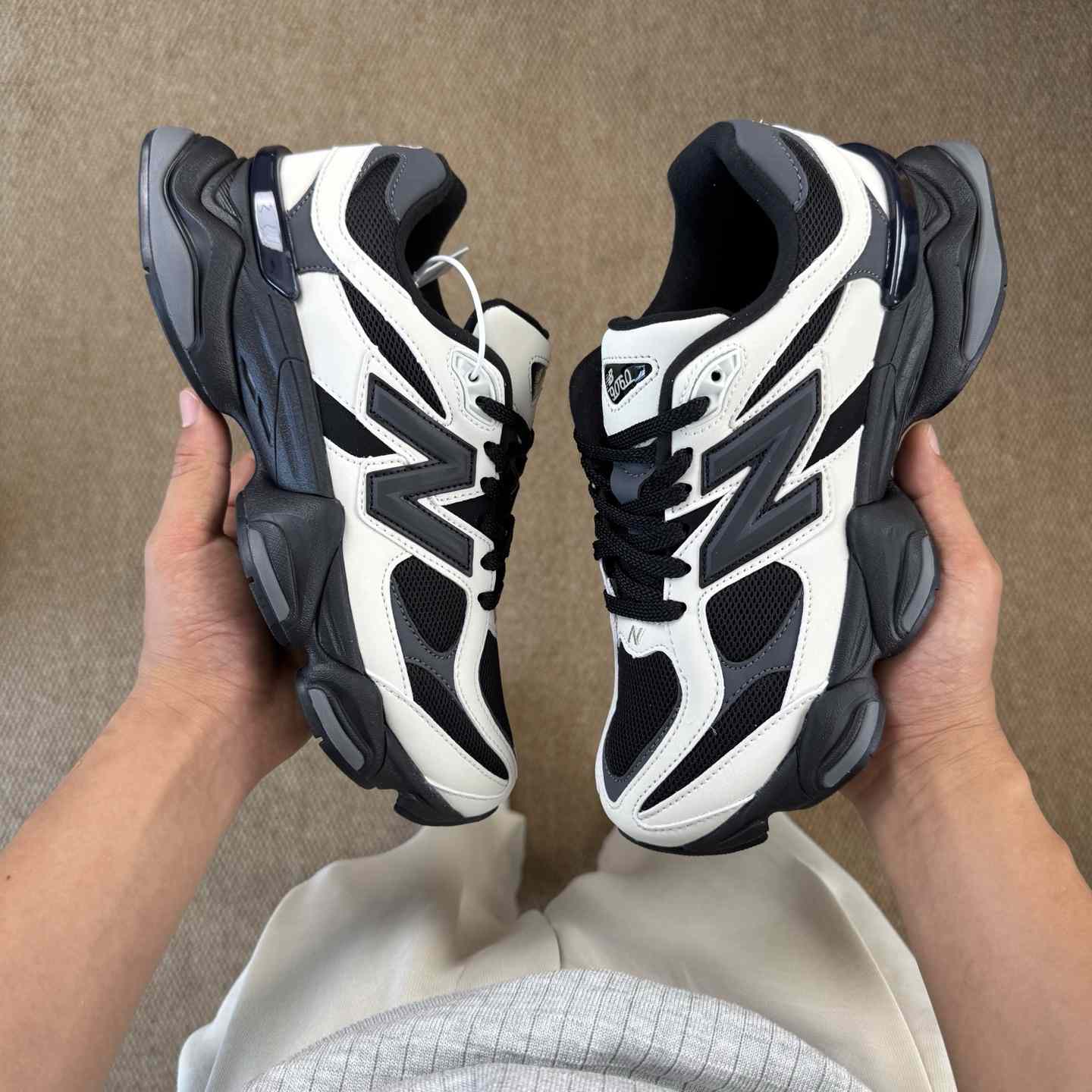 New Balance NB9060 Sneakers   U9060ZBS - FashionPlug