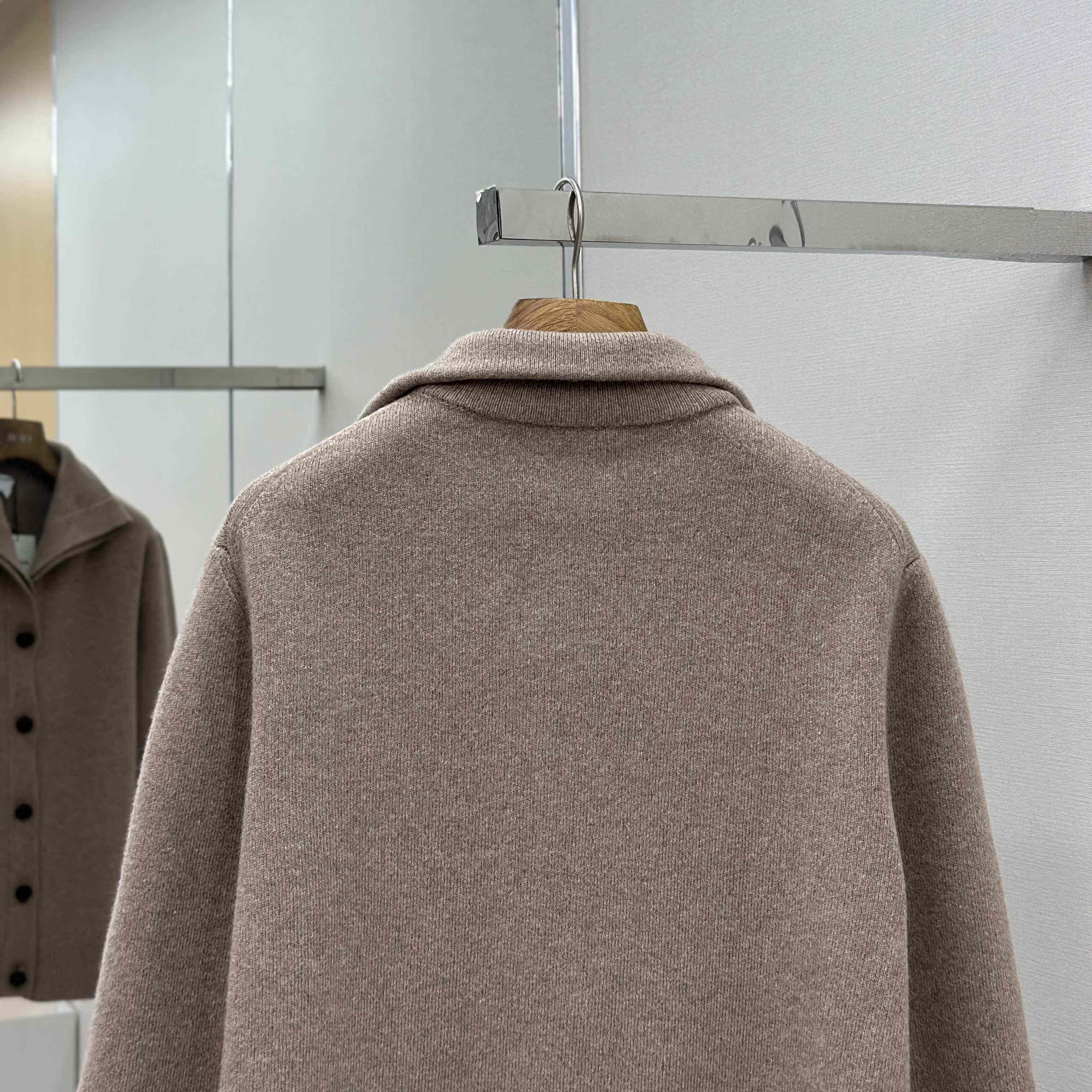 Bottega Veneta Compact Wool Cardigan - FashionPlug