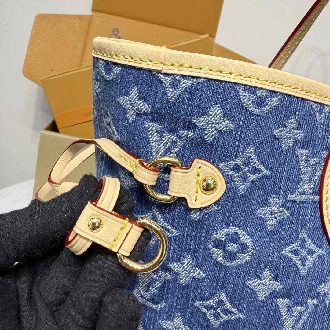 Louis Vuitton Neverfull MM   M13192 - FashionPlug