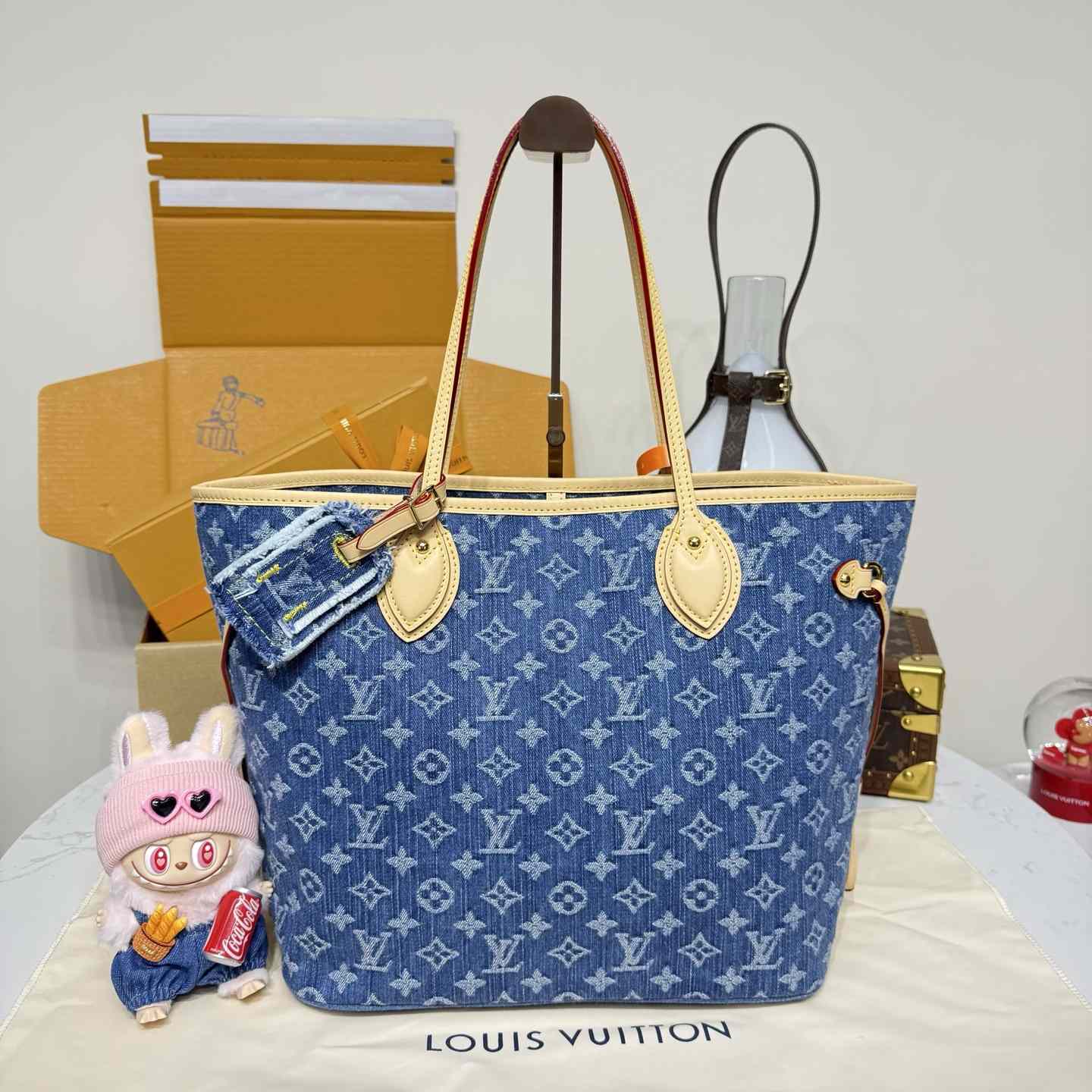 Louis Vuitton Neverfull MM   M13192 - FashionPlug
