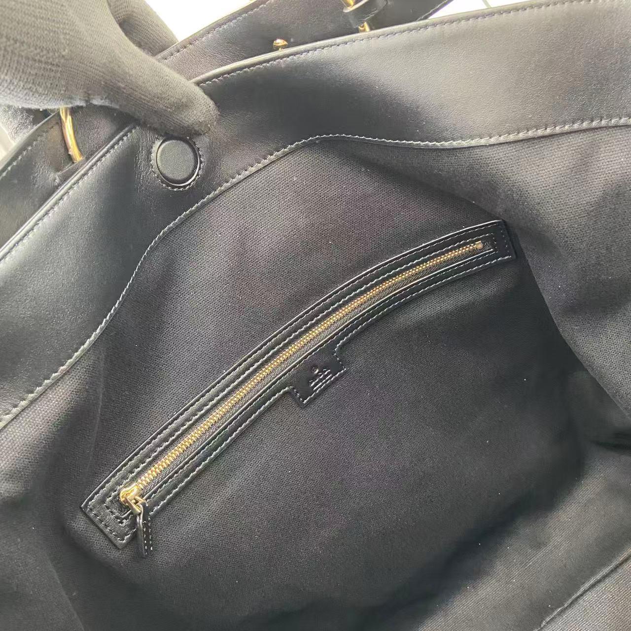 Gucci Beatrix Large Tote Bag - FashionPlug