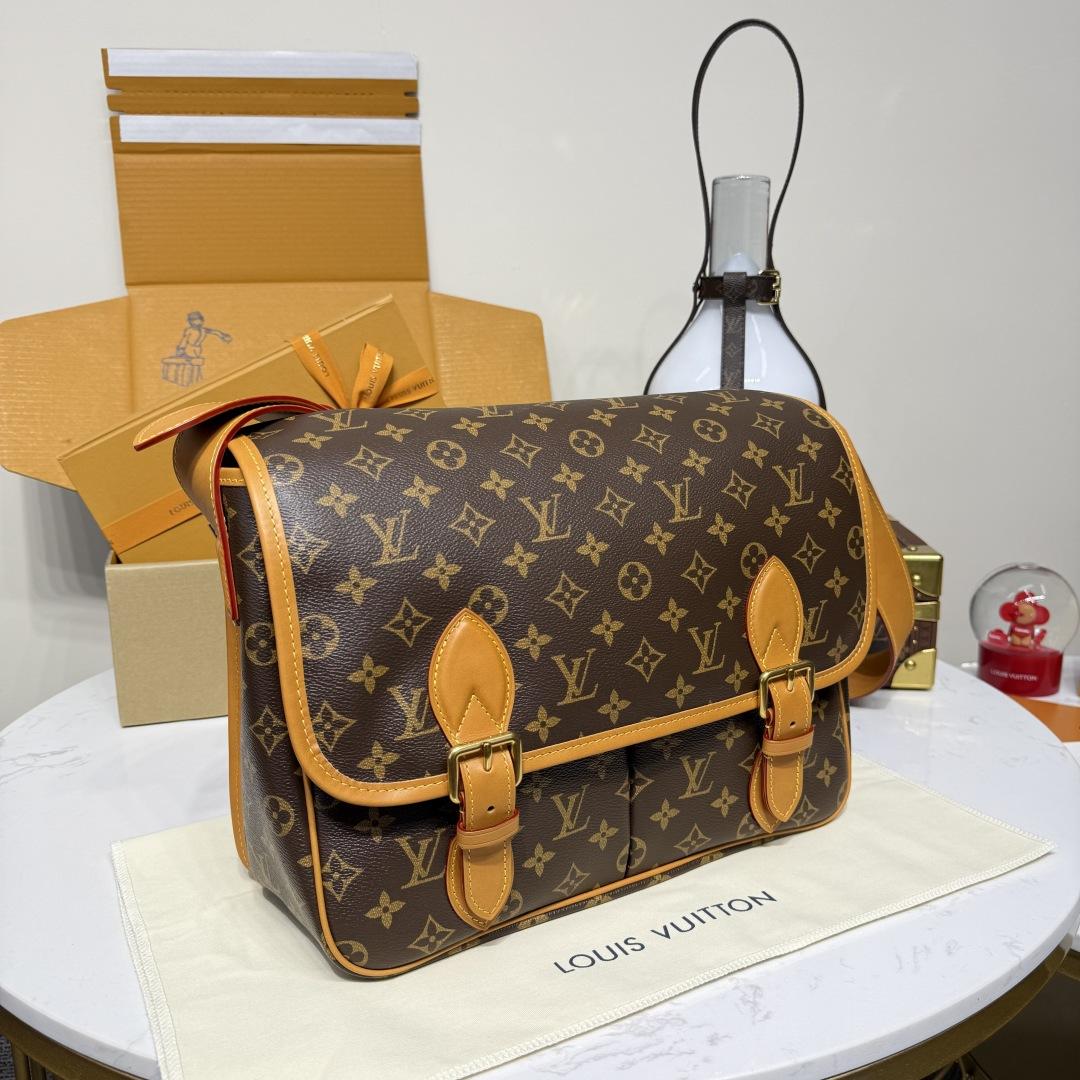 Louis Vuitton Satchel Messenger   M14723 - FashionPlug