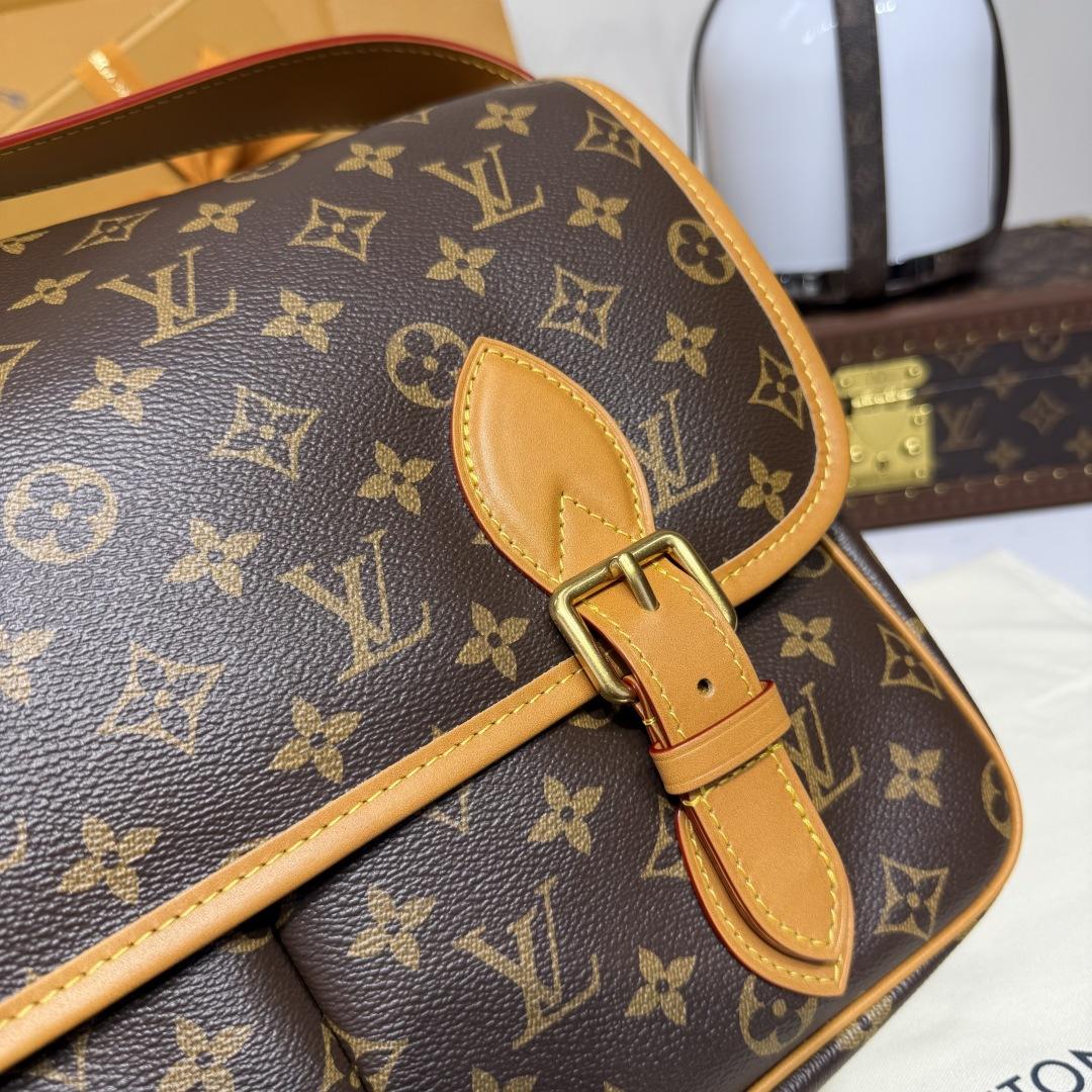 Louis Vuitton Satchel Messenger   M14723 - FashionPlug