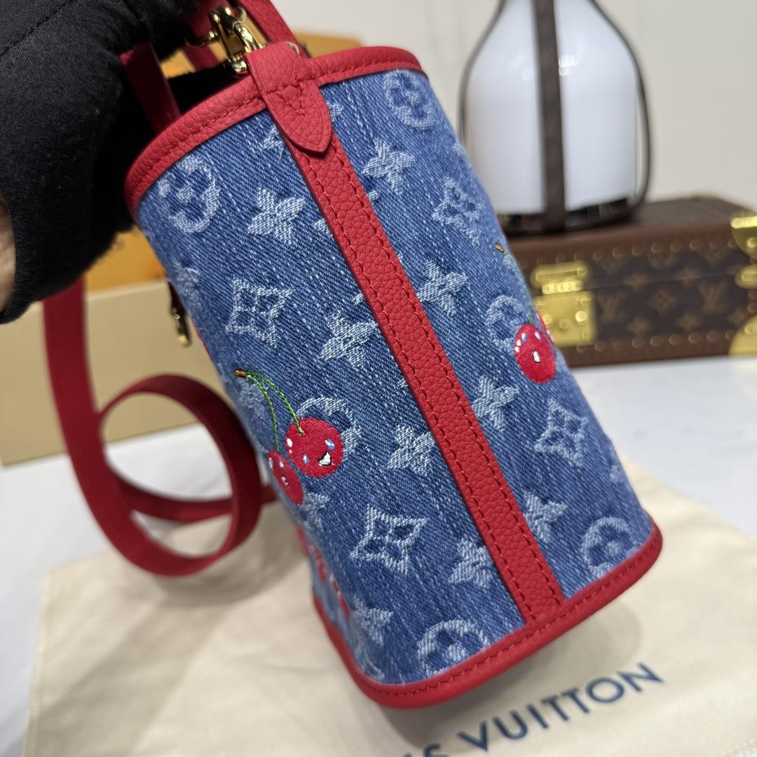 Louis Vuitton LV x TM Neverfull Inside Out BB   M14997 - FashionPlug