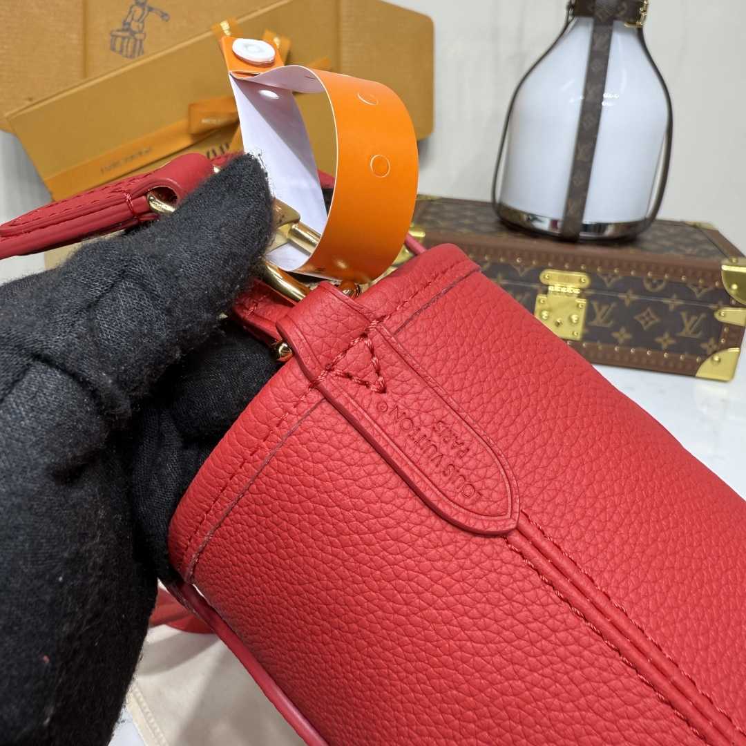 Louis Vuitton LV x TM Neverfull Inside Out BB   M14997 - FashionPlug