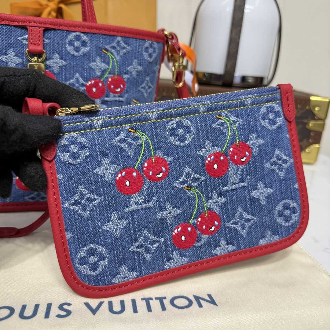 Louis Vuitton LV x TM Neverfull Inside Out BB   M14997 - FashionPlug