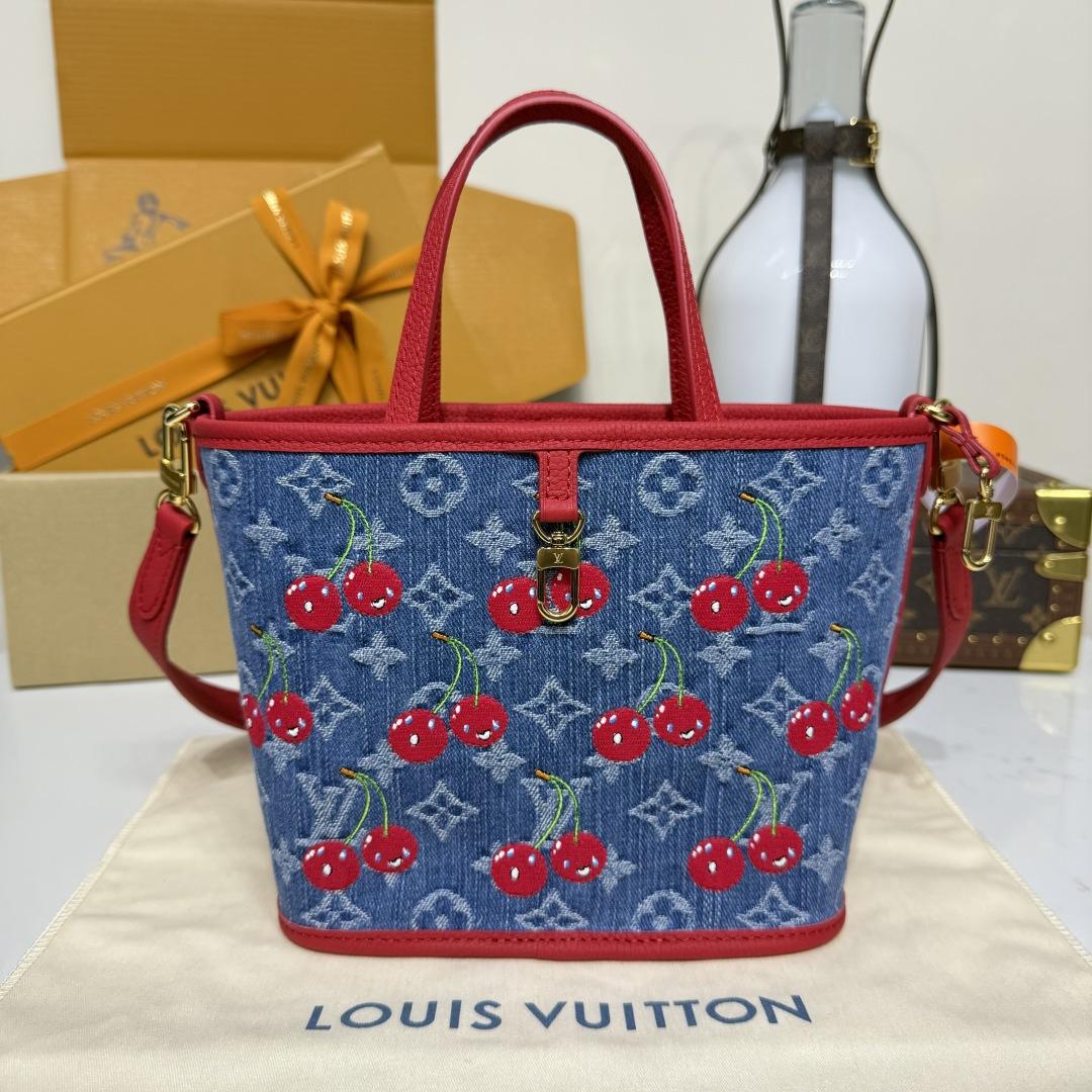 Louis Vuitton LV x TM Neverfull Inside Out BB   M14997 - FashionPlug