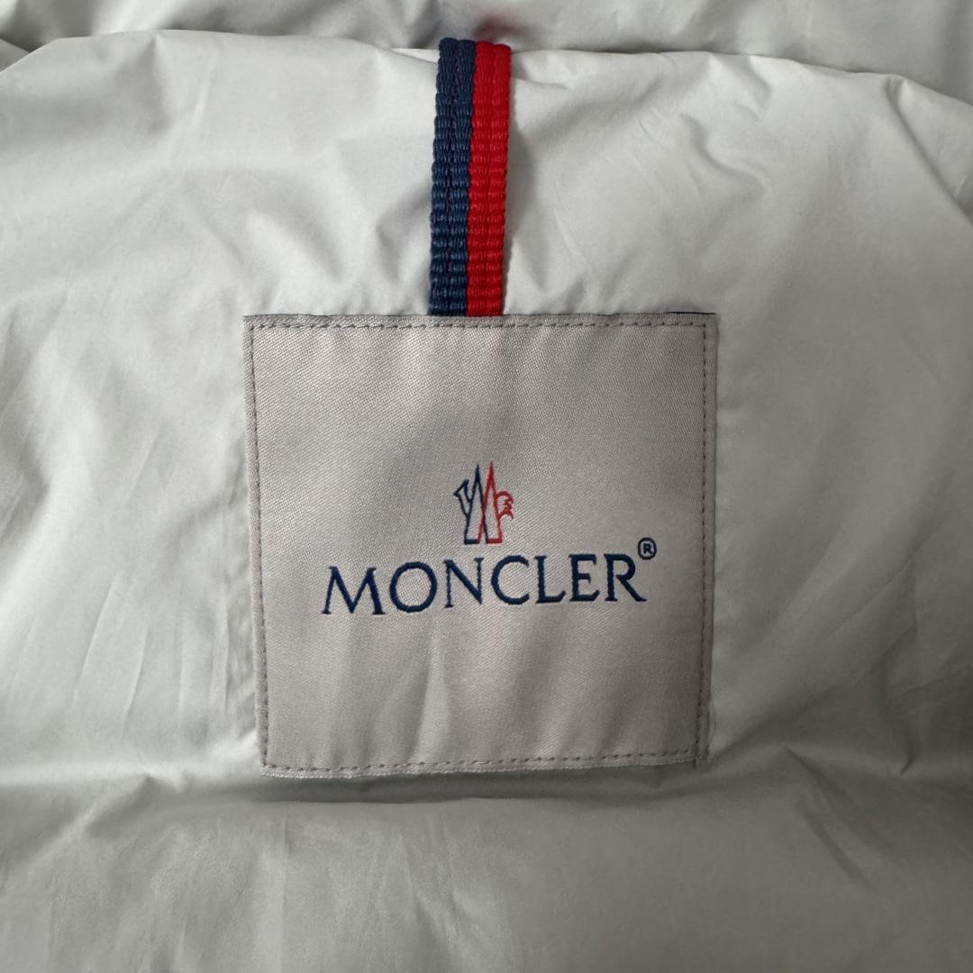 Moncler Maya 70 Hooded Short Down Jacket - FashionPlug