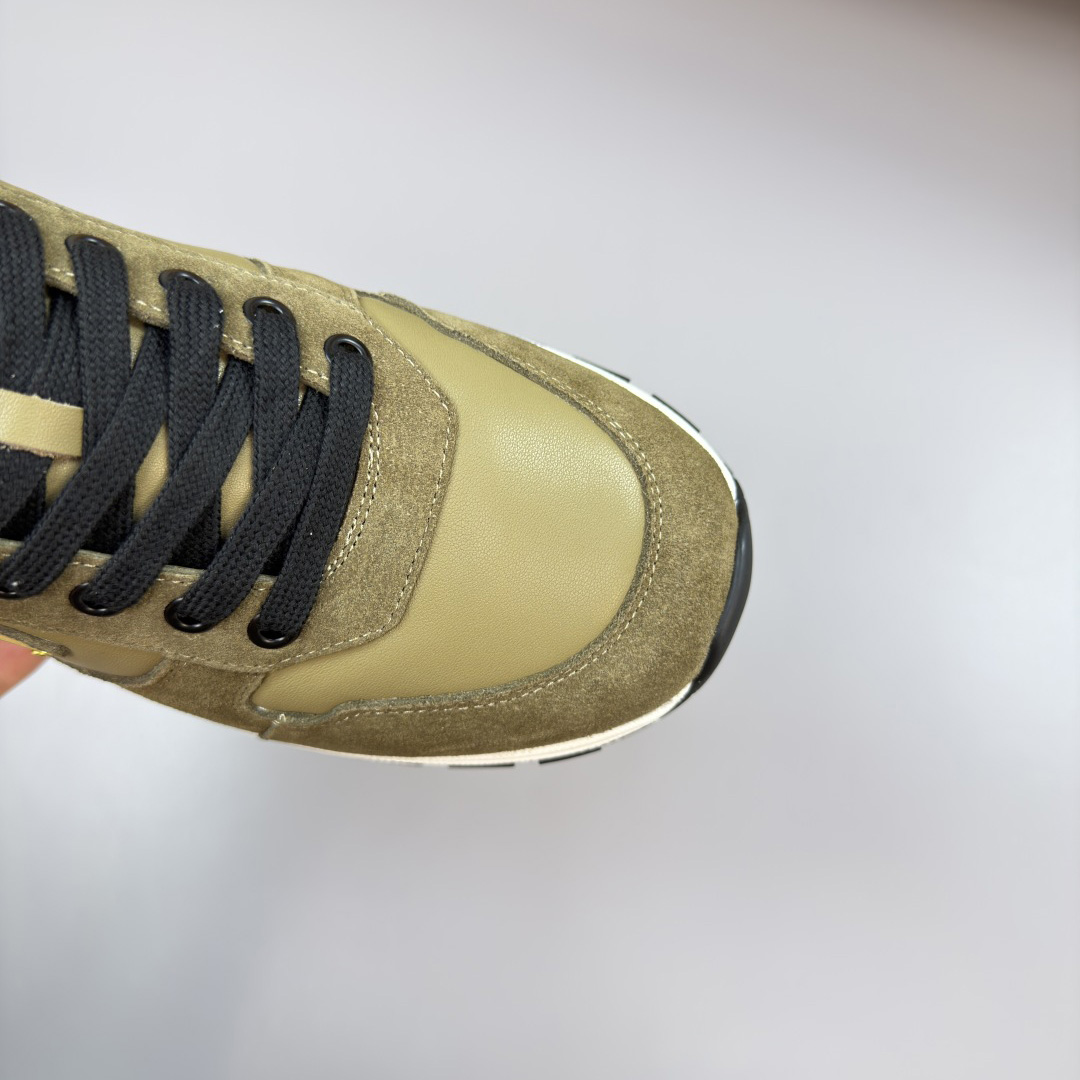 Prada Prax 2.0 Sneakers - FashionPlug