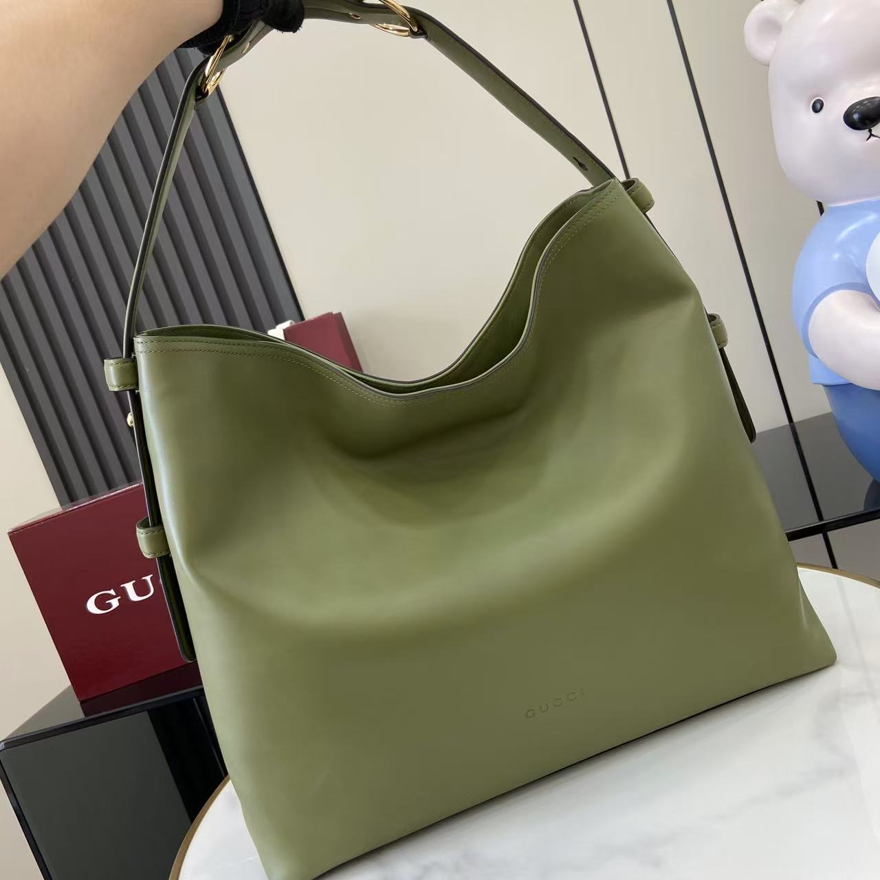 Gucci Beatrix Large Tote Bag - FashionPlug