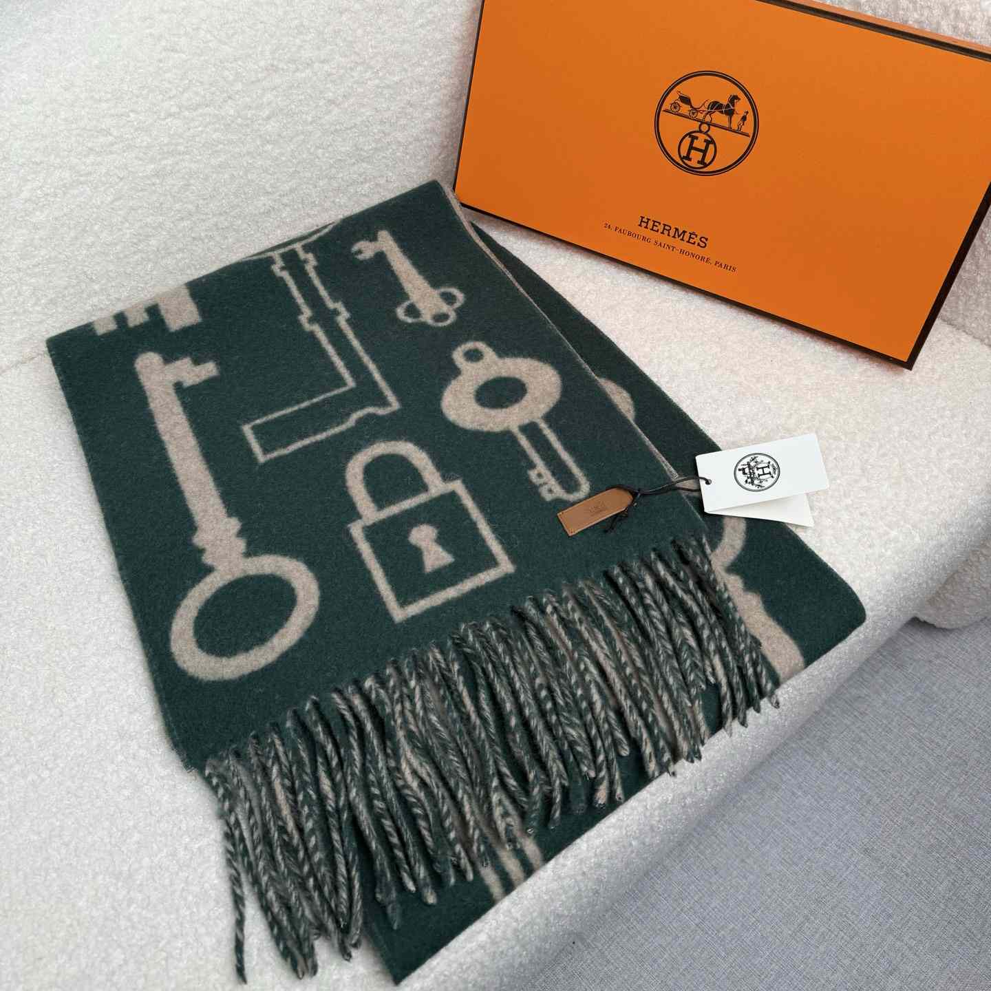 Hermes Casaque Porte-Clefs Scarf - FashionPlug