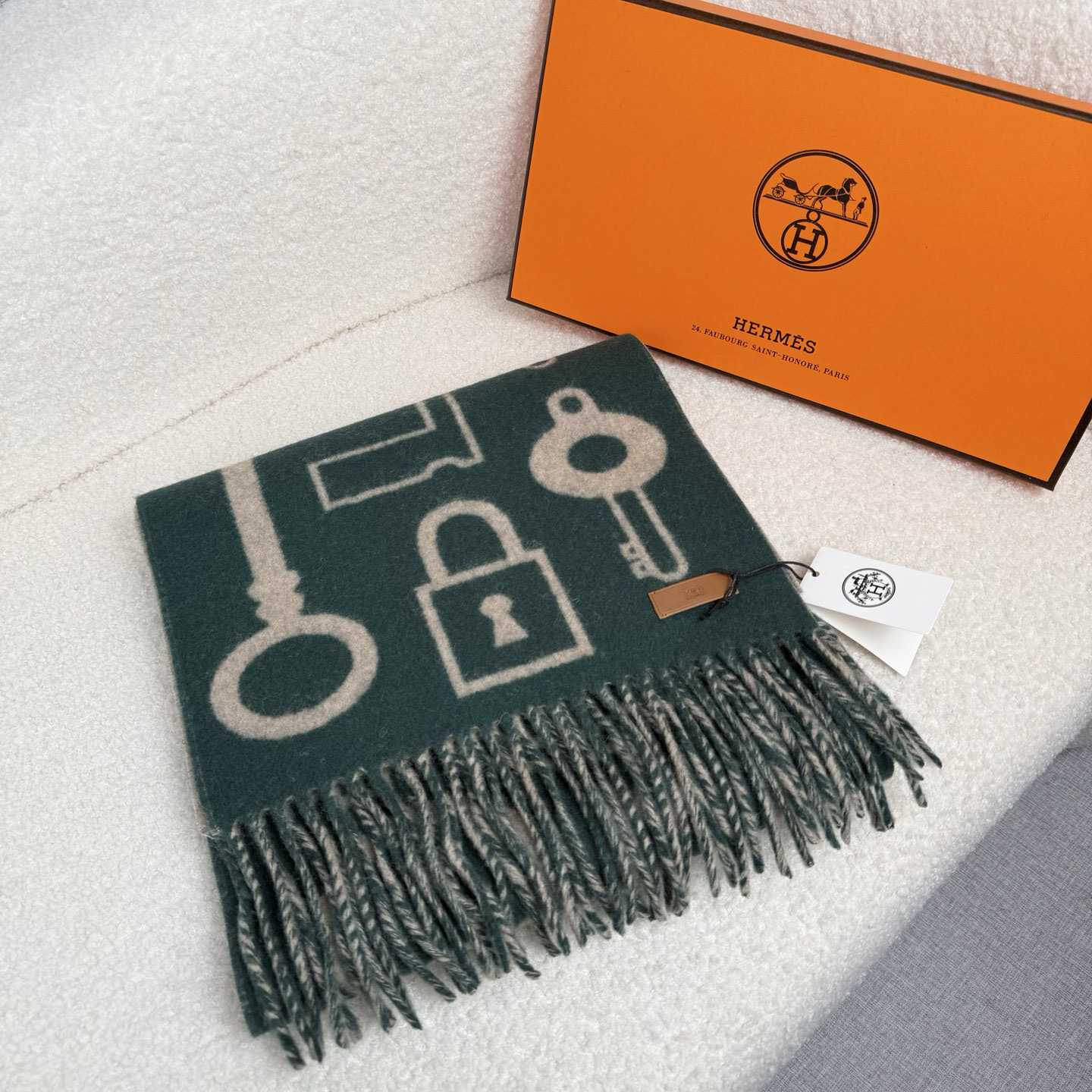 Hermes Casaque Porte-Clefs Scarf - FashionPlug