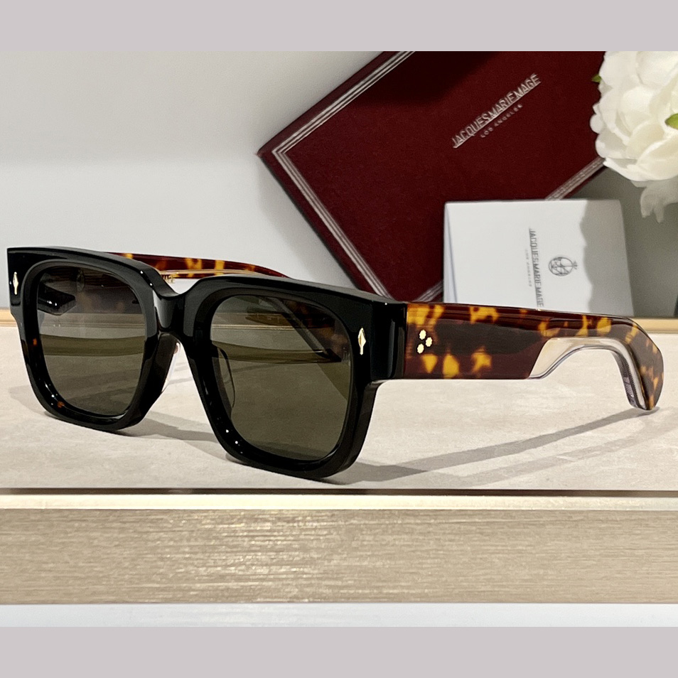 Jacquemus ENZO Sunglasses - FashionPlug