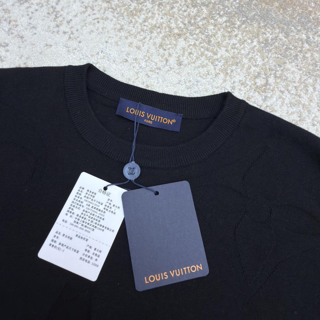 Louis Vuitton Monogram Short-Sleeved Cotton Crewneck    - FashionPlug