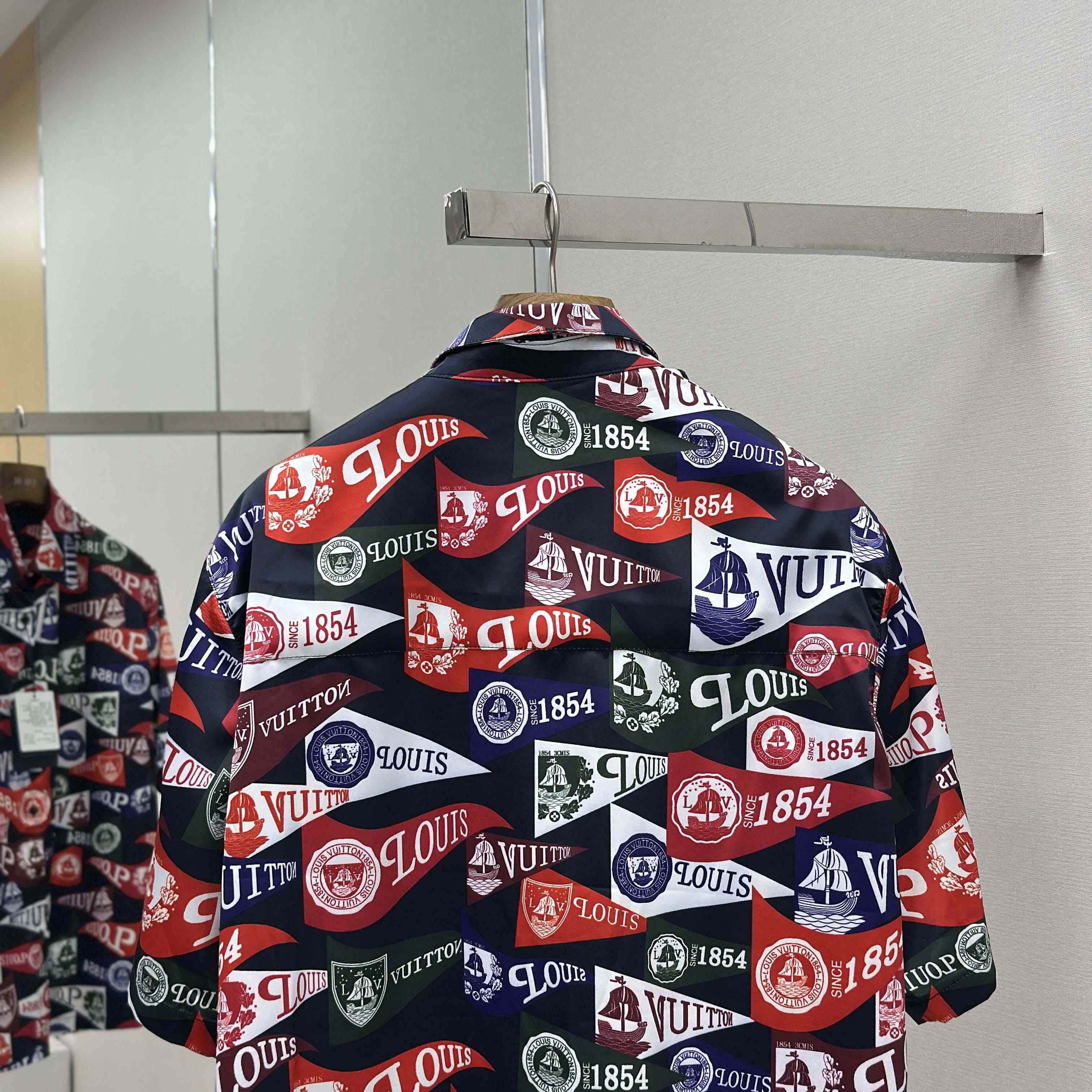 Louis Vuitton Printed Short-Sleeved Silk-Blend Shirt   1AIKBH - FashionPlug