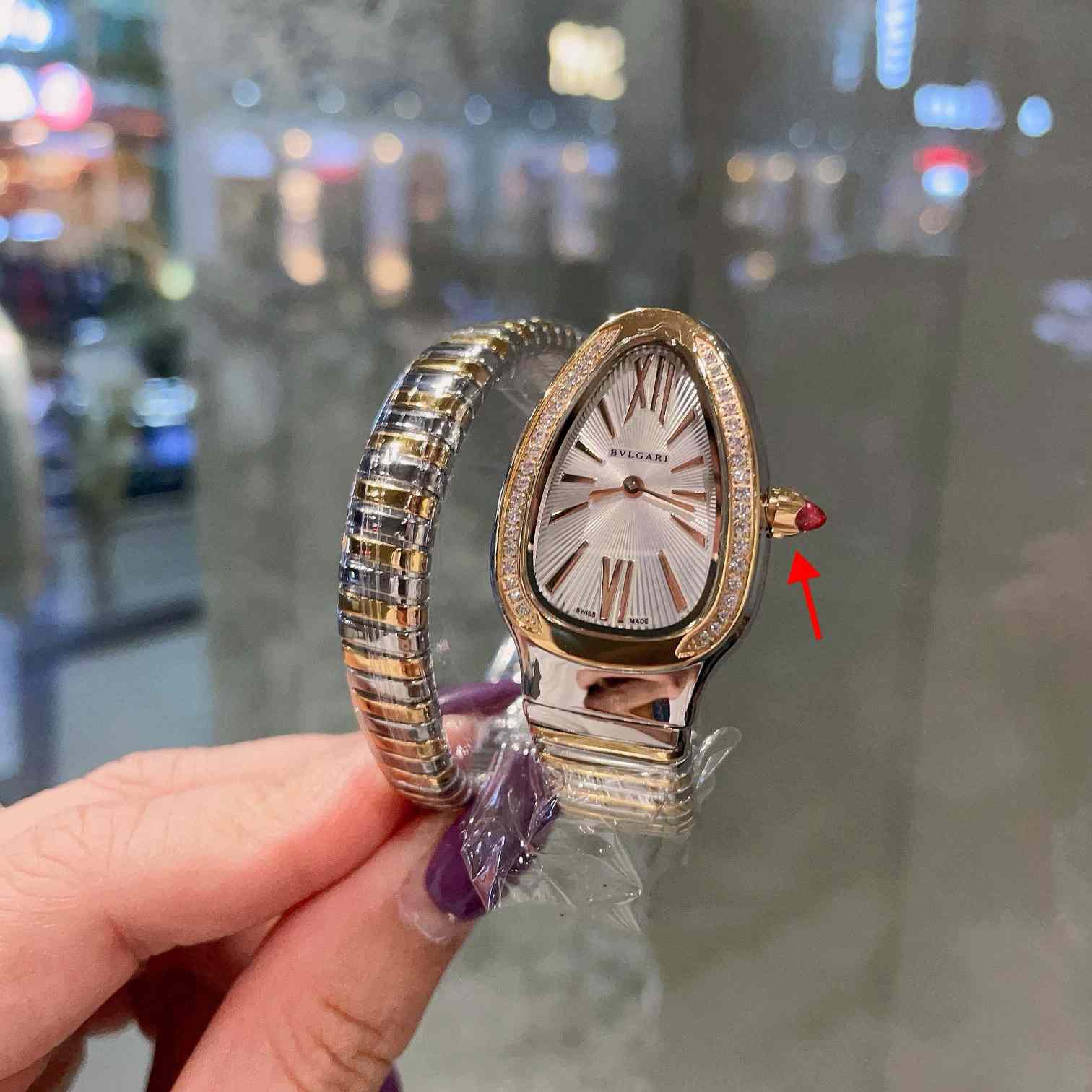 Bvlgari  Watch  30×35cm - FashionPlug