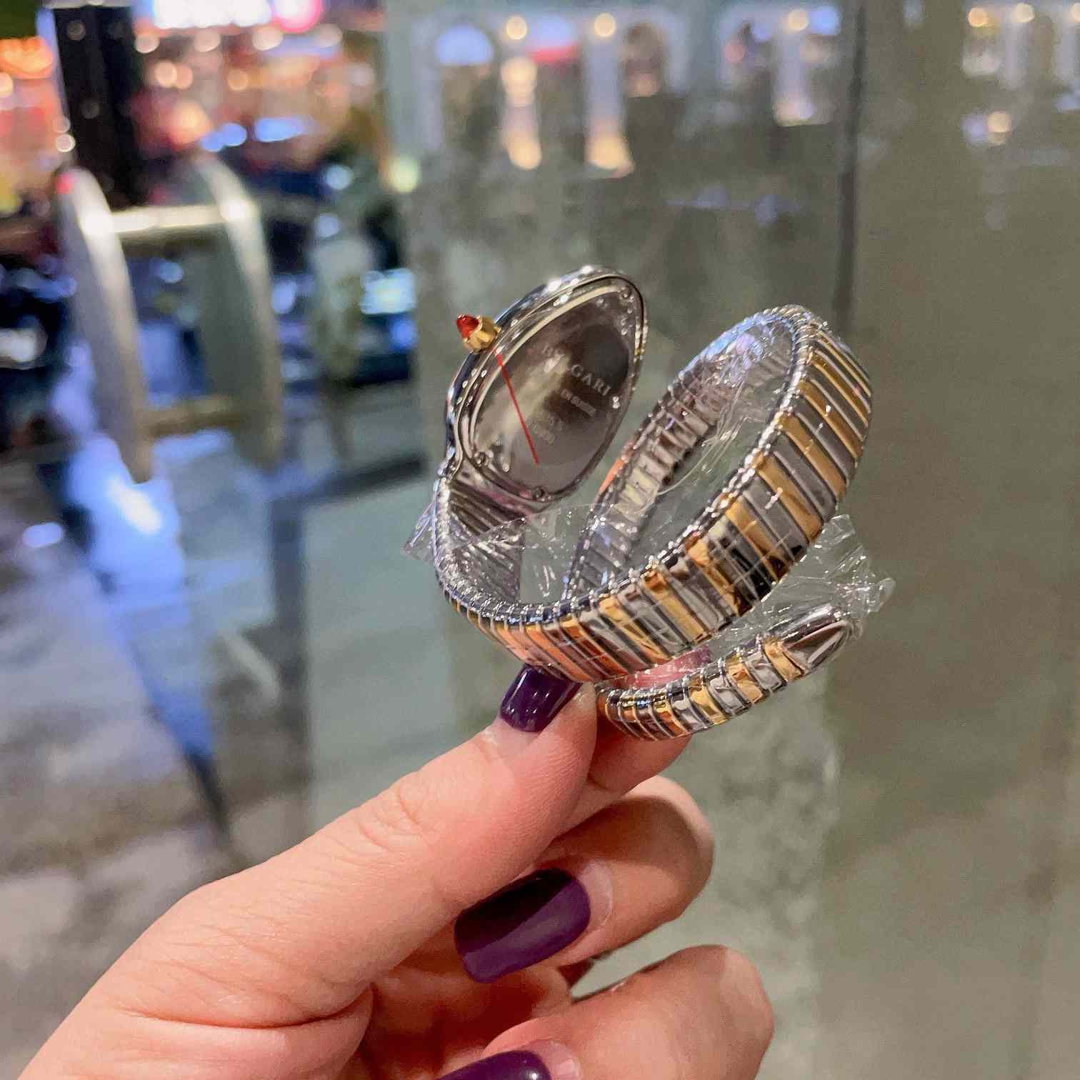 Bvlgari  Watch  30×35cm - FashionPlug