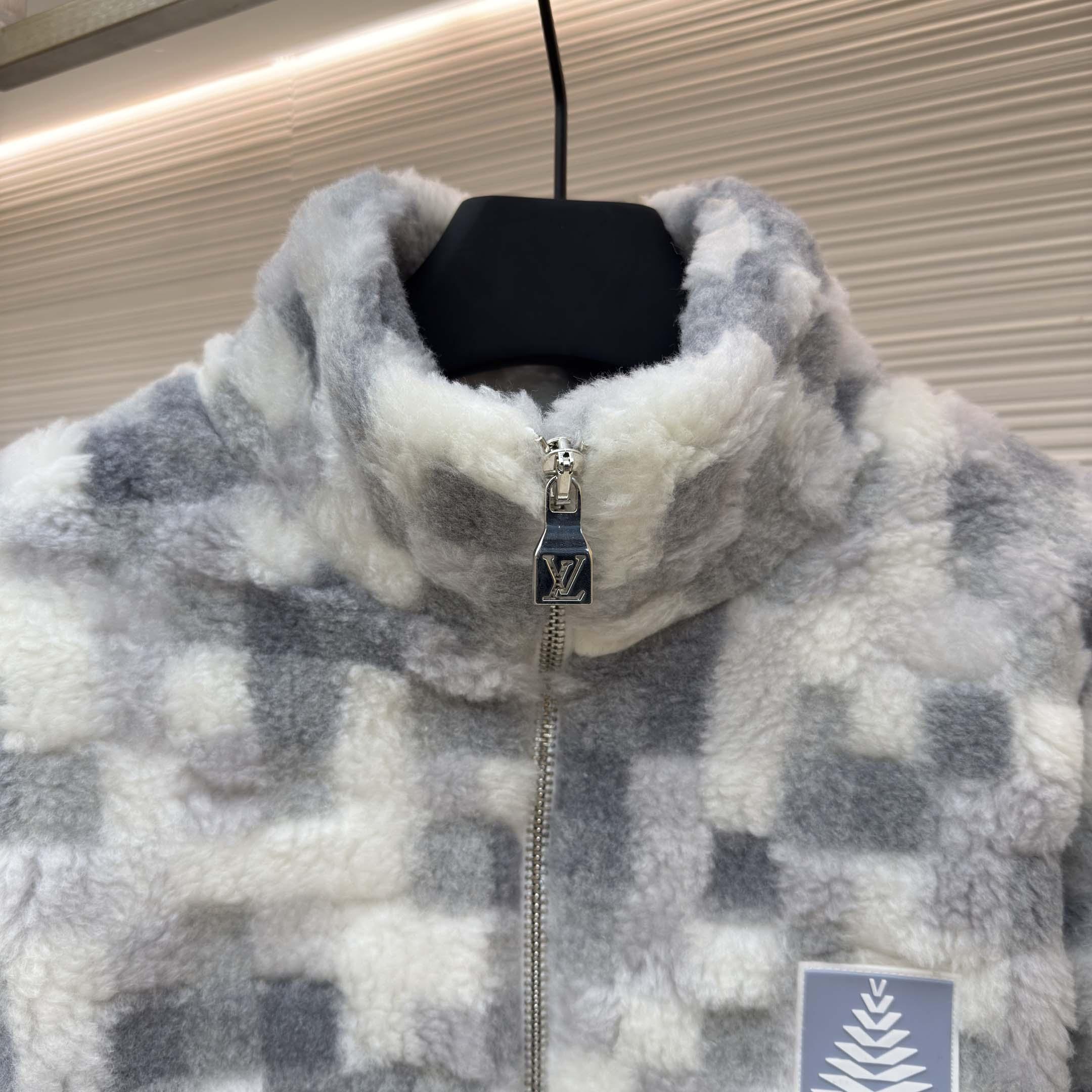 Louis Vuitton Fleece Blouson   1AGK16 - FashionPlug