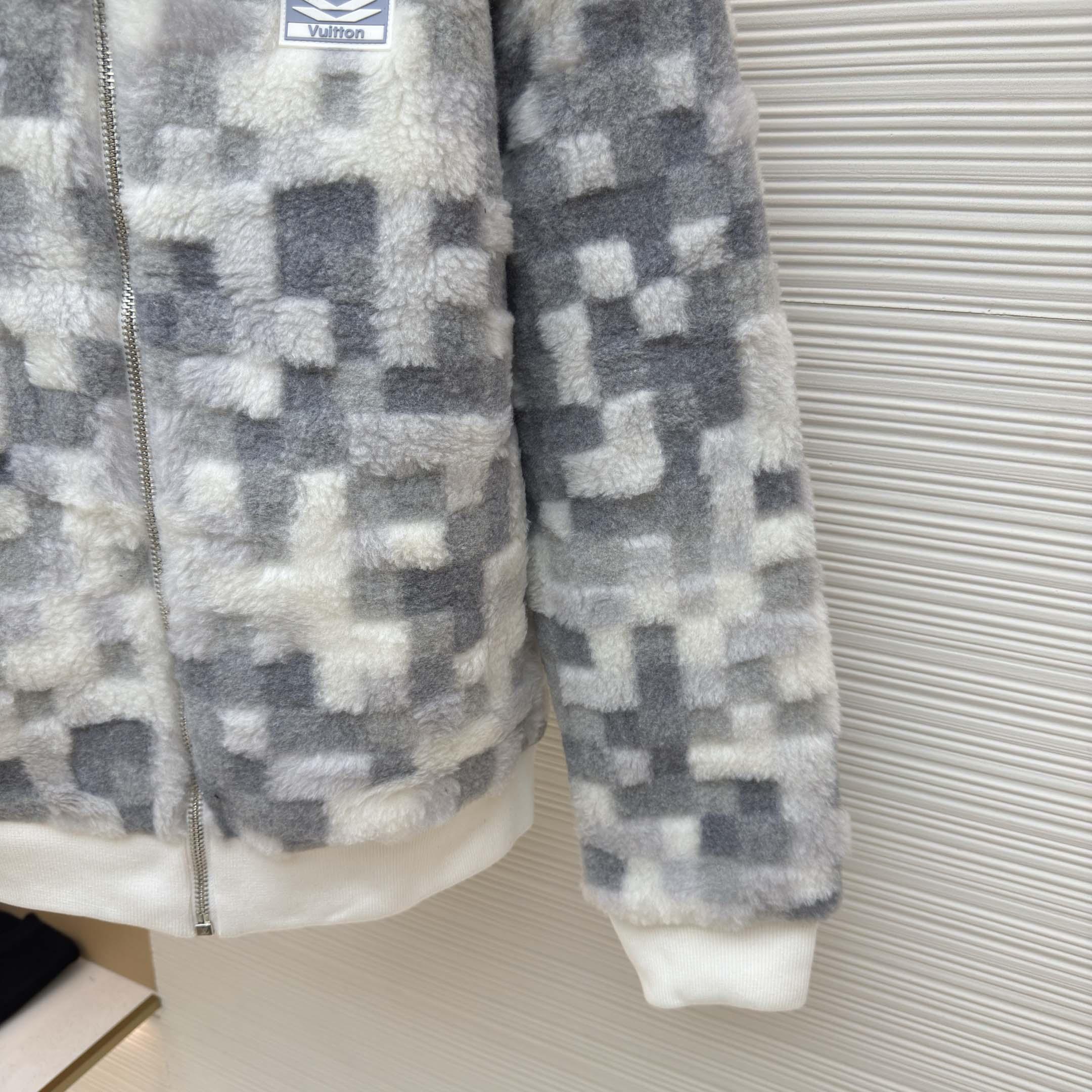 Louis Vuitton Fleece Blouson   1AGK16 - FashionPlug