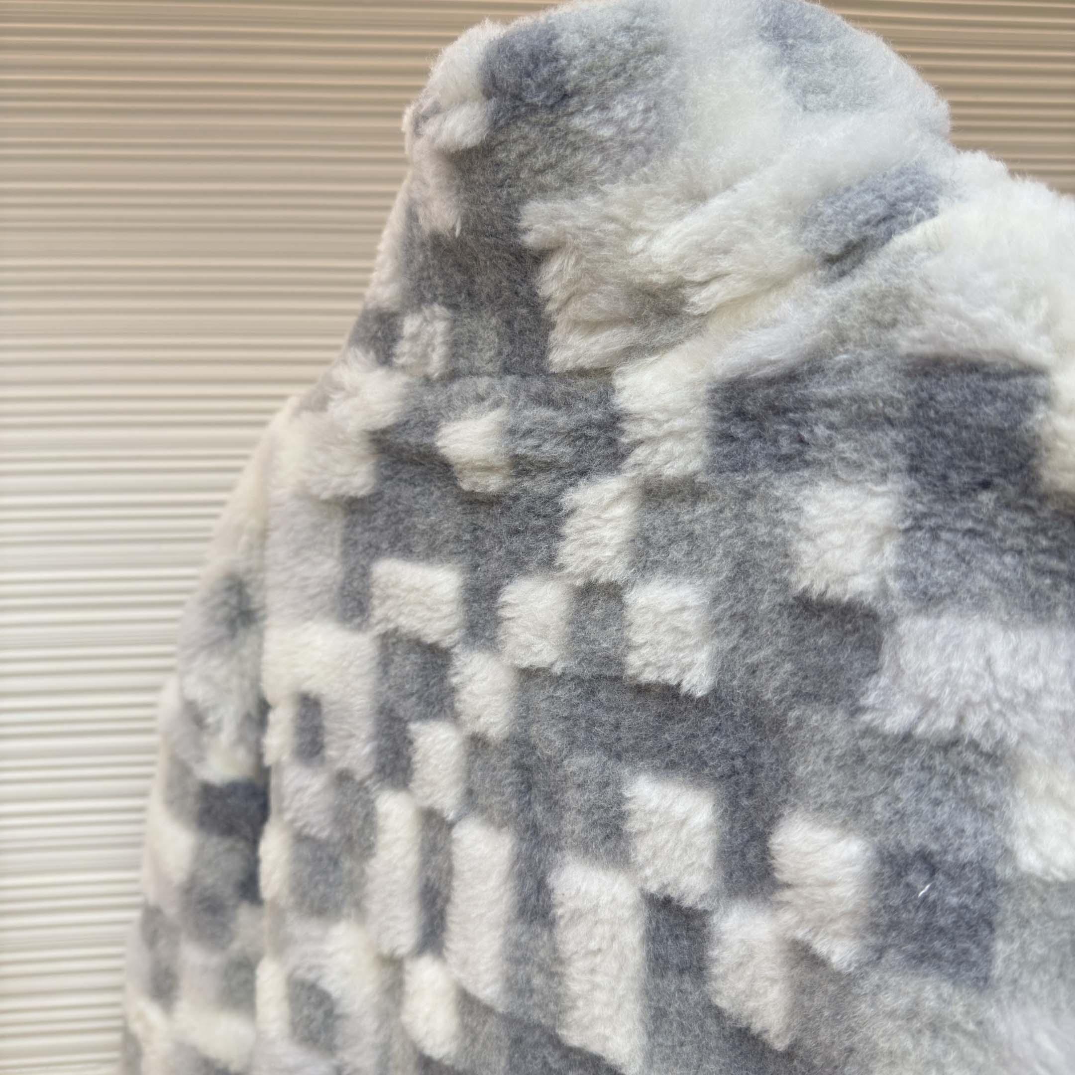 Louis Vuitton Fleece Blouson   1AGK16 - FashionPlug