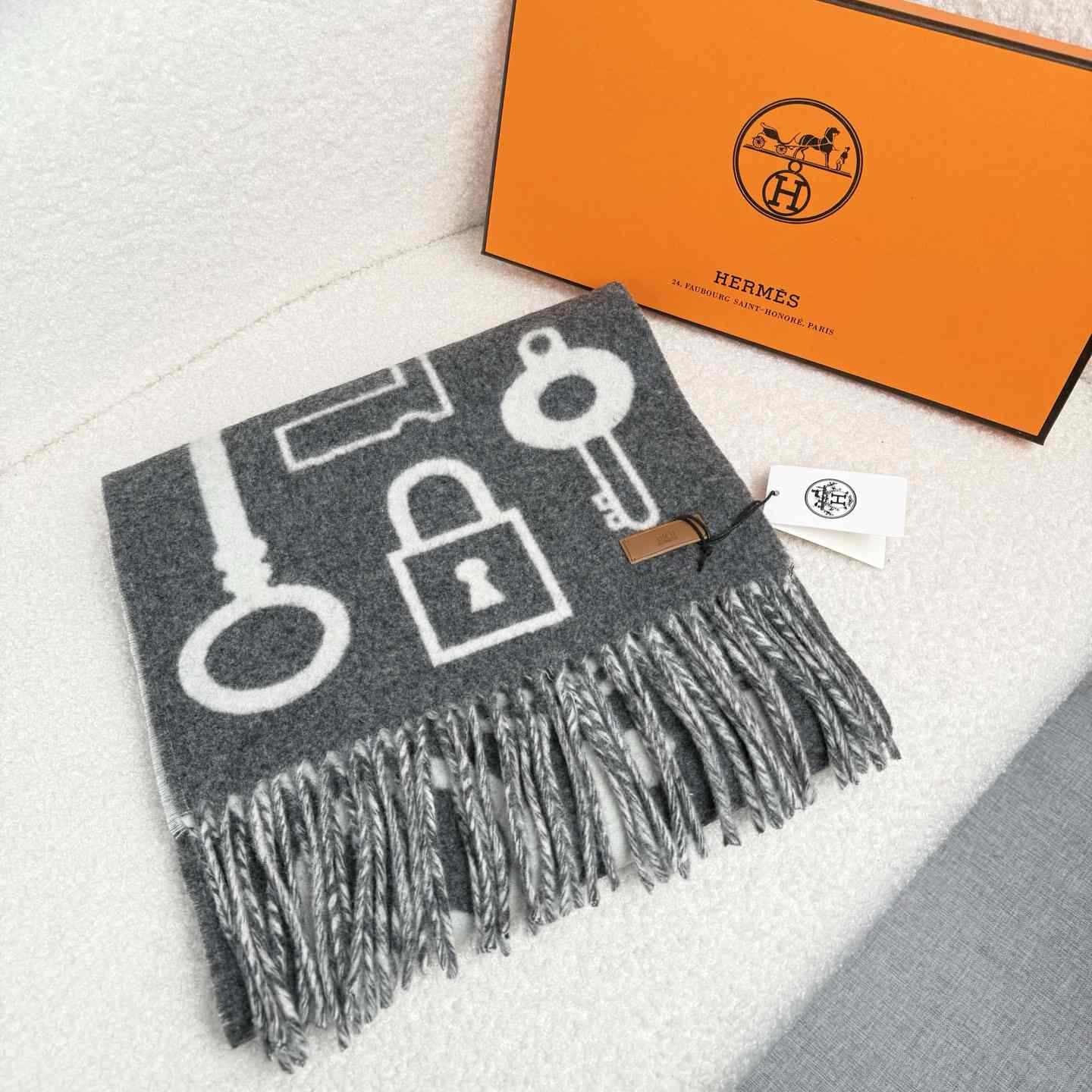Hermes Casaque Porte-Clefs Scarf - FashionPlug