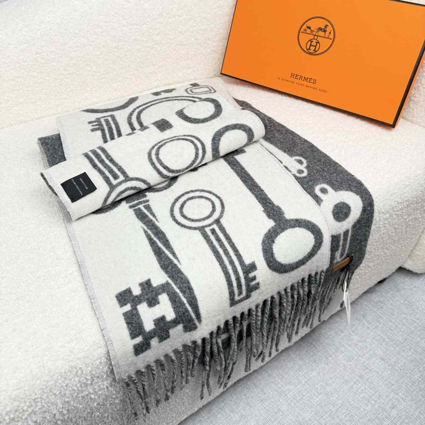 Hermes Casaque Porte-Clefs Scarf - FashionPlug
