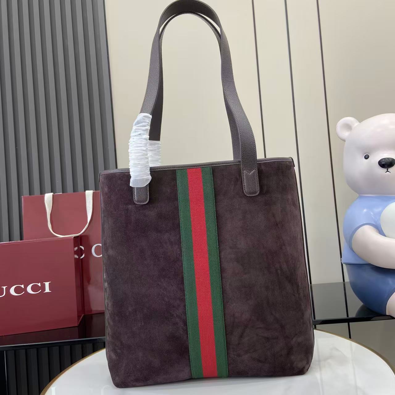 Gucci Ophidia Medium Tote Bag - FashionPlug