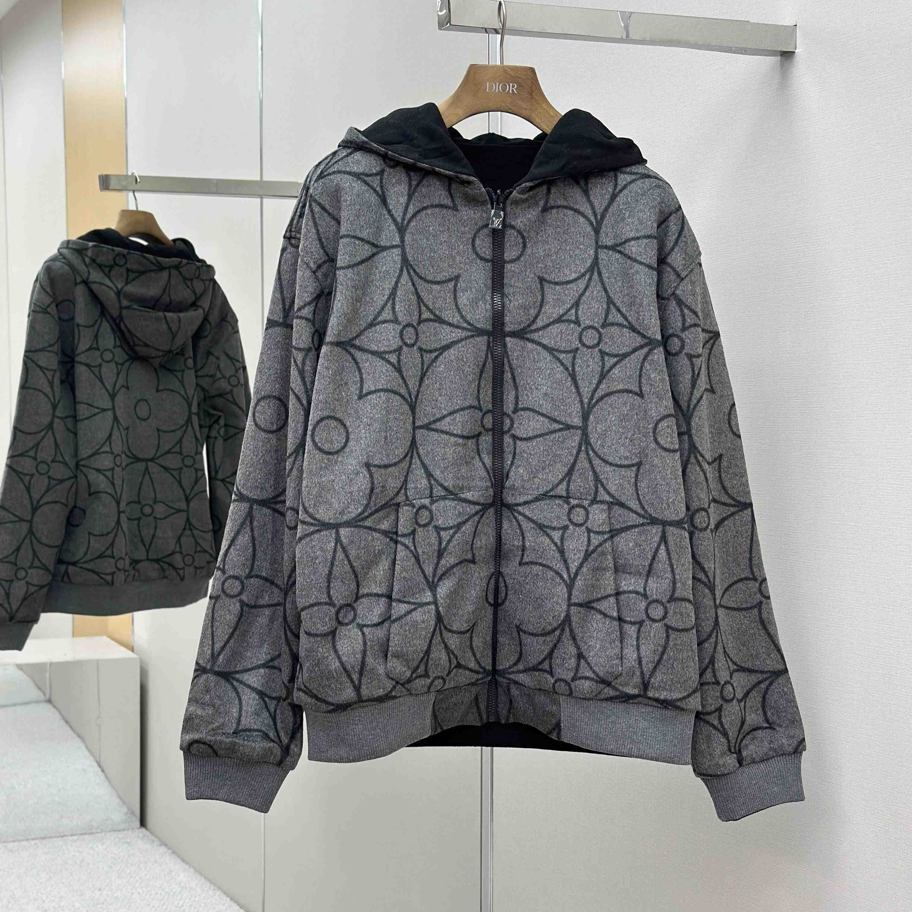 Louis Vuitton Reversible Double Face Hooded Blouson    1AGHXW - FashionPlug