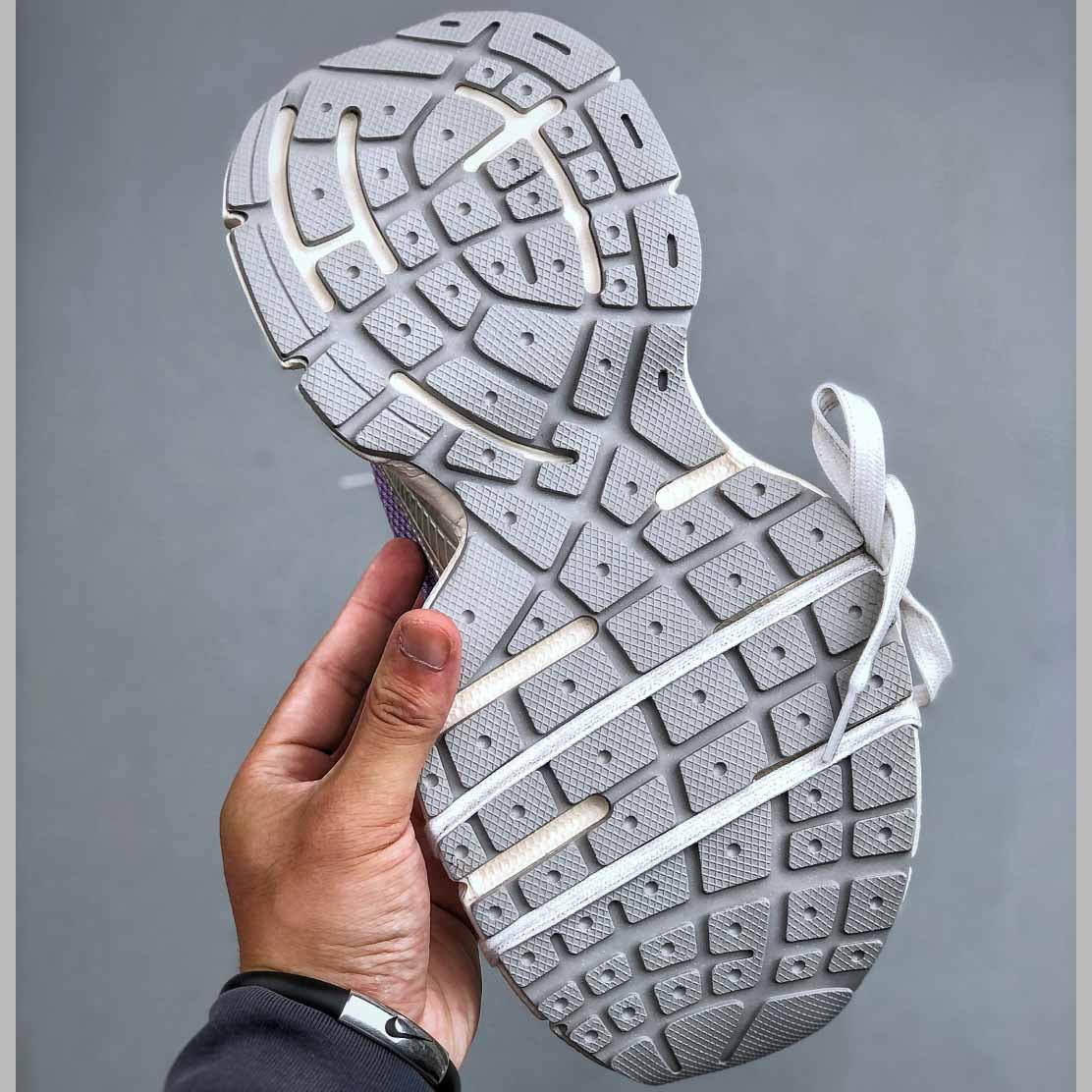 Balenciaga 3XL Gradient Sneaker - FashionPlug