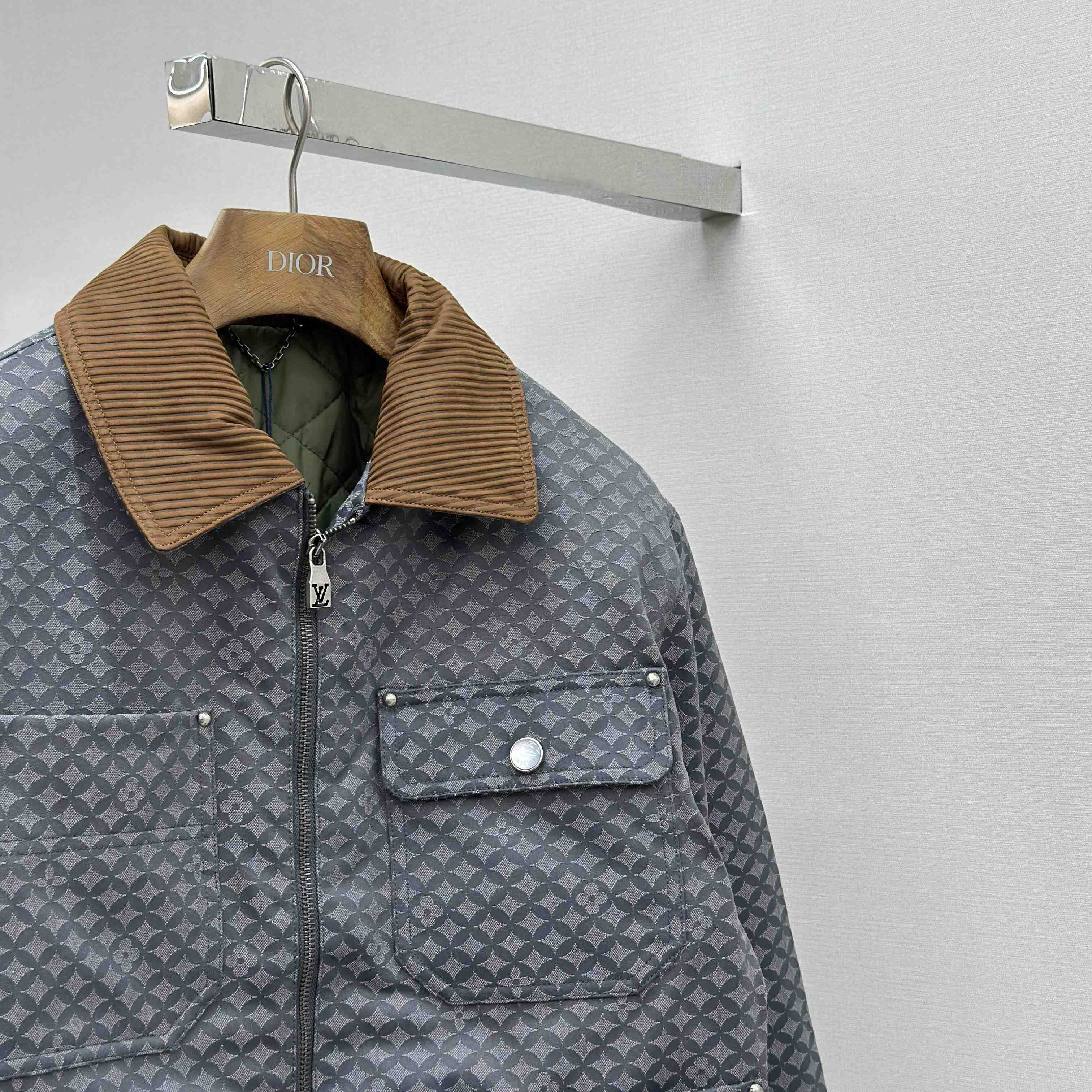 Louis Vuitton Workwear Blouson   1AILNQ - FashionPlug