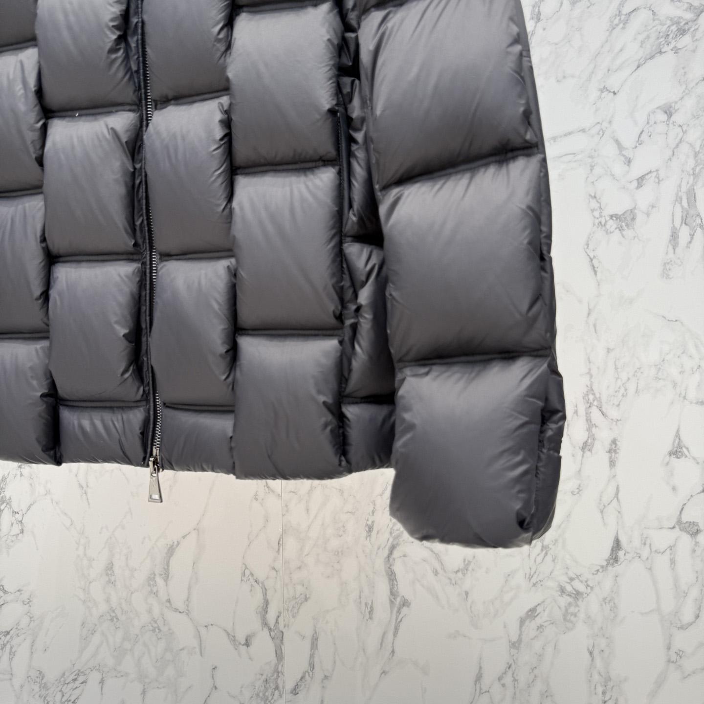 Moncler Short Down Jacket - FashionPlug