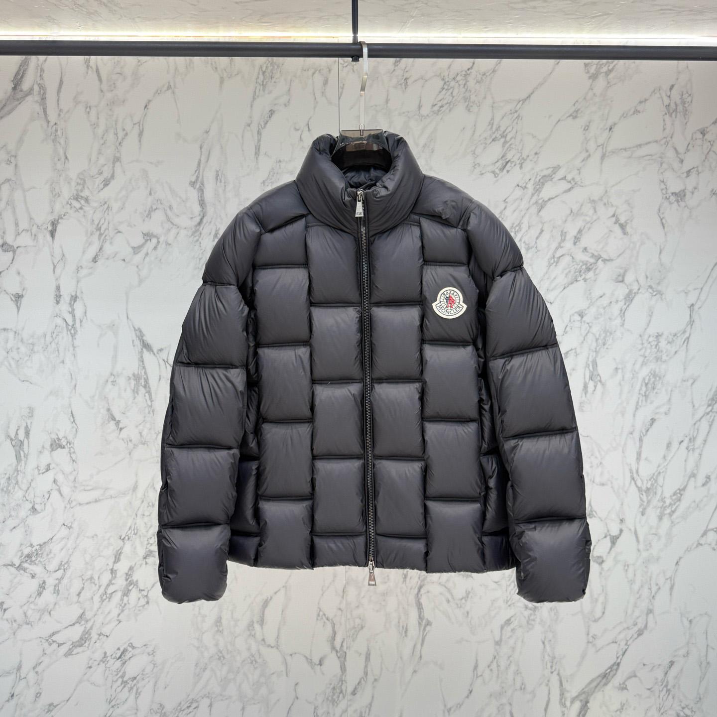 Moncler Short Down Jacket - FashionPlug