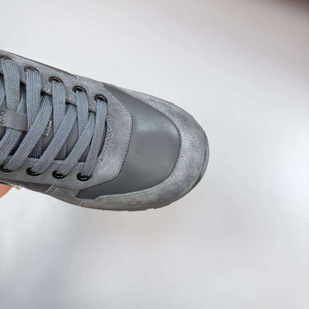 Prada Prax 2.0 Sneakers - FashionPlug